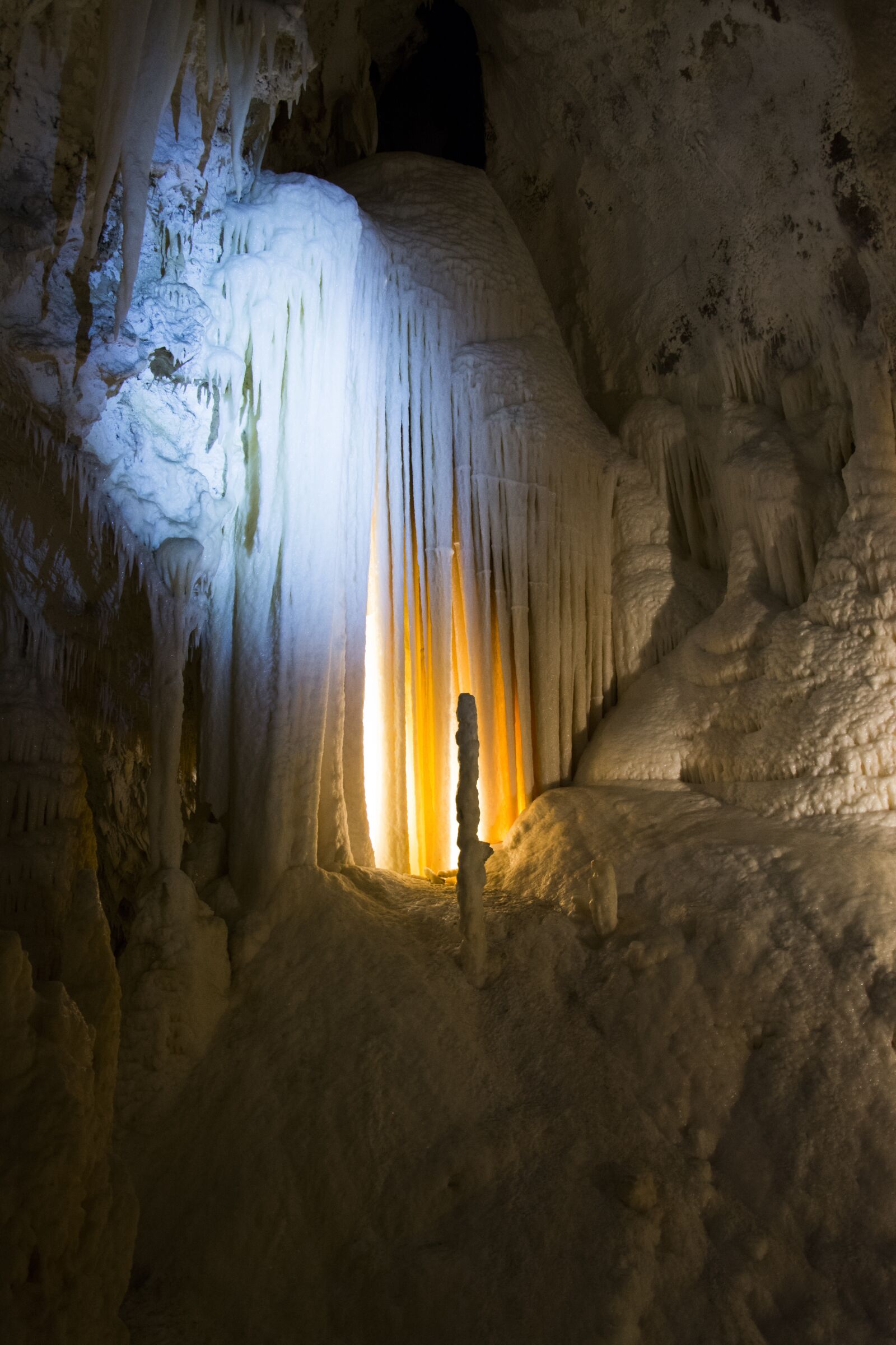 Nikon D5200 sample photo. Caves, frasassi, brands photography