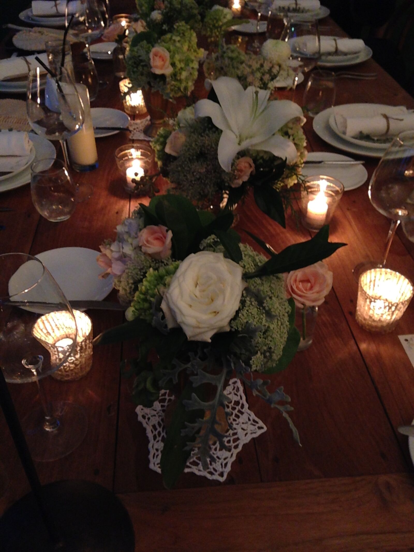iPhone 5 back camera 4.12mm f/2.4 sample photo. Flowers, table setting, wedding photography