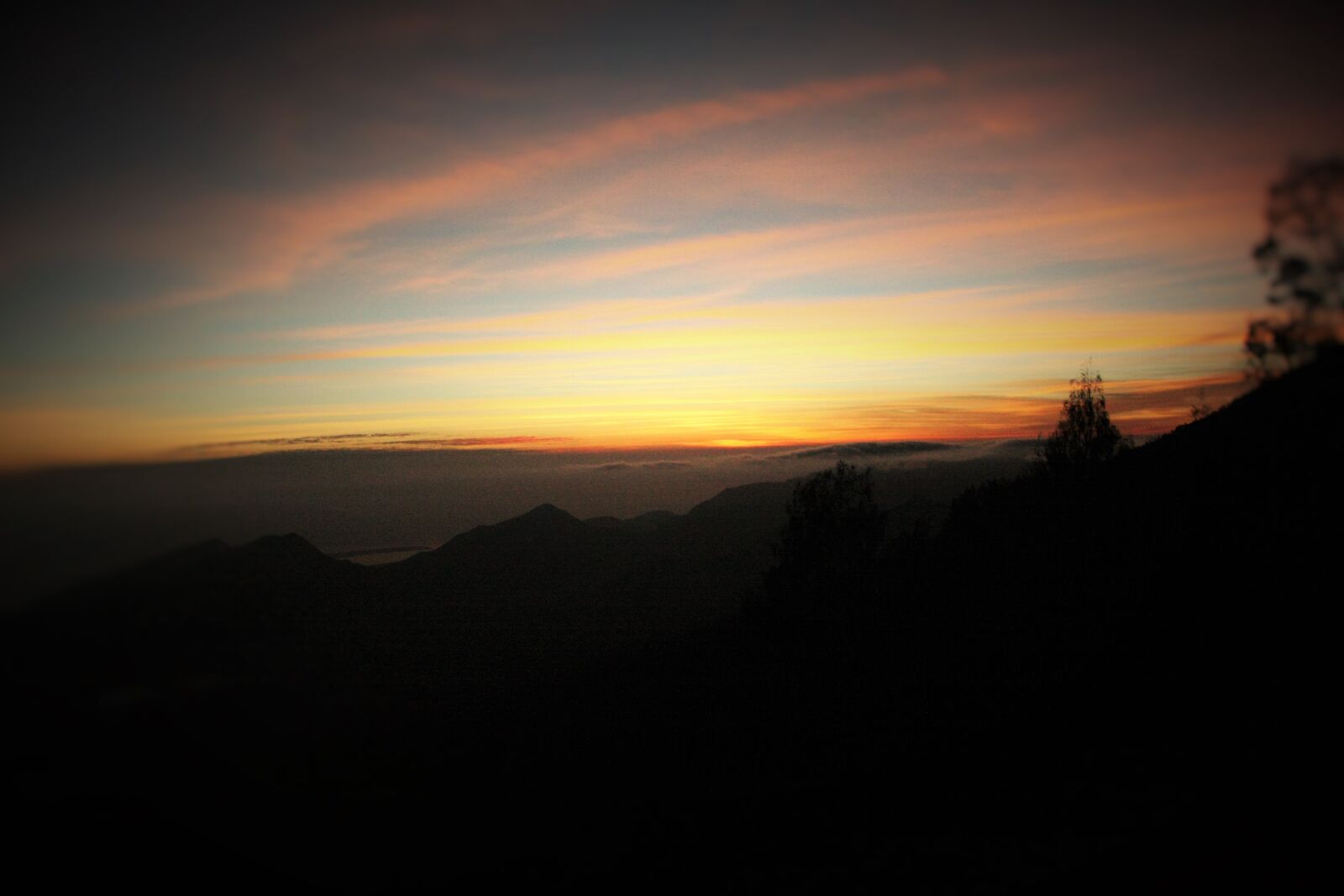 Canon EOS 40D sample photo. Jingga, cloud, sky photography