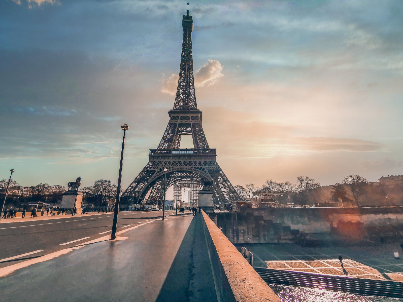 HUAWEI P30 Pro sample photo. Eiffel tower, tower, landmark photography