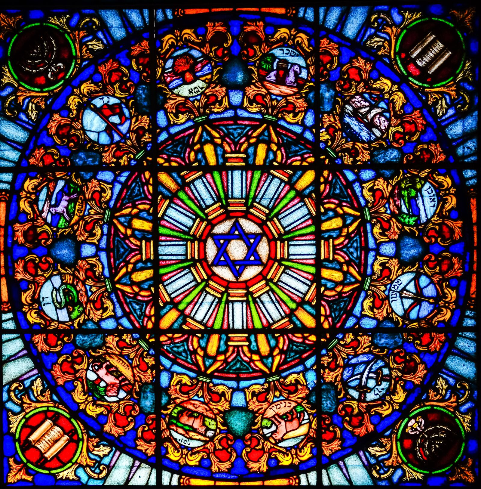 Sony Cyber-shot DSC-HX50V sample photo. Vitrage, stained glass, window photography