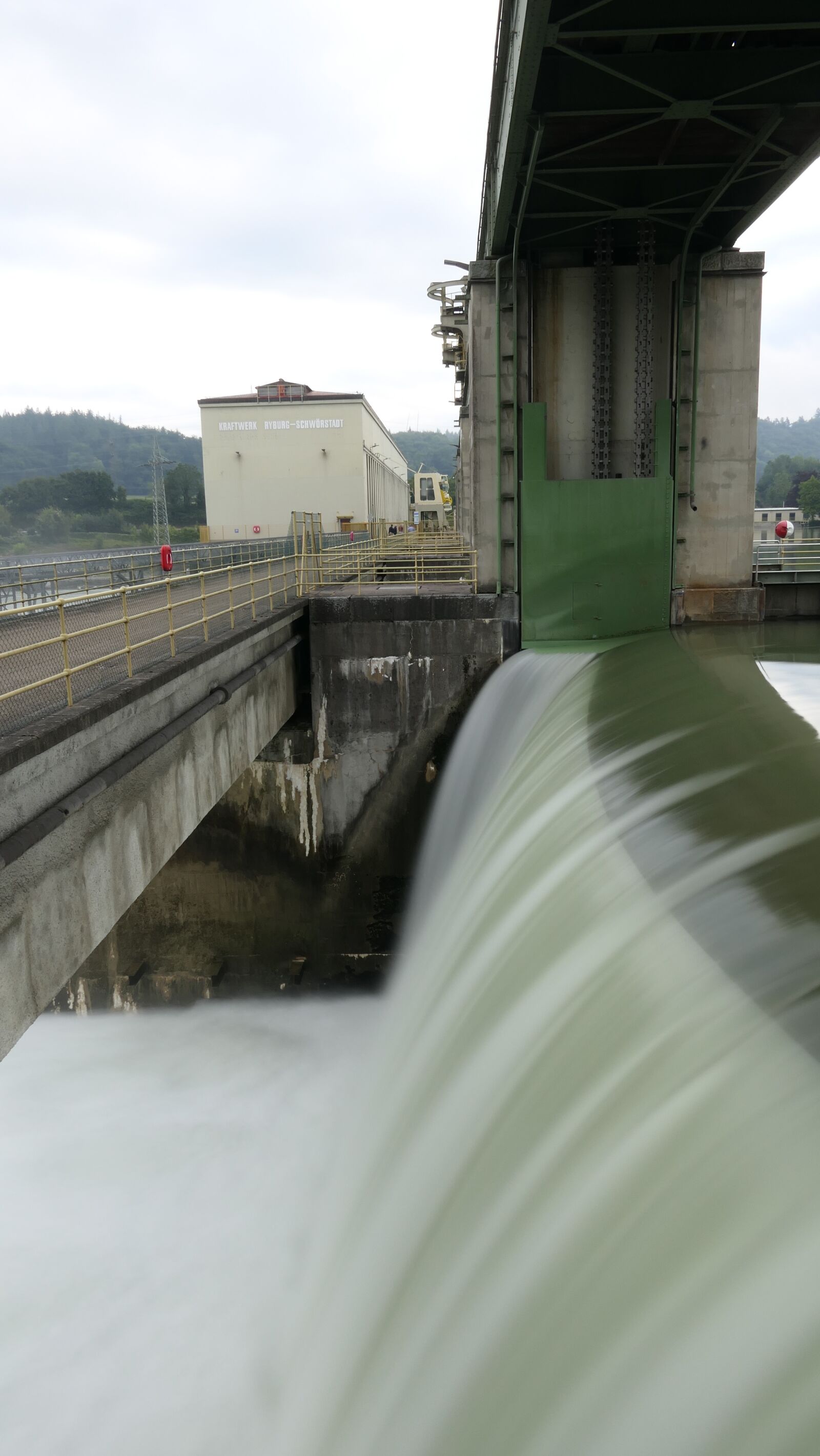 Panasonic Lumix DMC-FZ2500 (Lumix DMC-FZ2000) sample photo. Power plant, water, energy photography