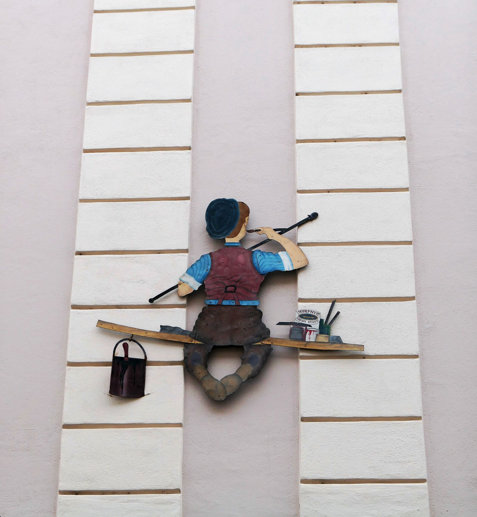 Panasonic Lumix DMC-LX10 (Lumix DMC-LX15) sample photo. Painter, facade, wall photography