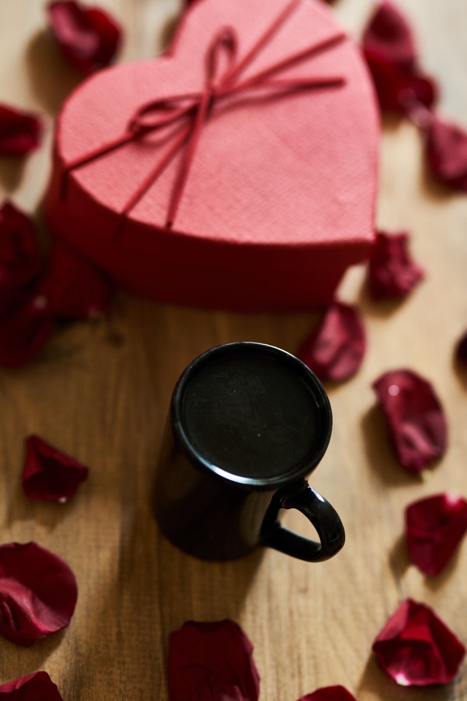 Sony a7R II + Sigma 85mm F1.4 DG HSM Art sample photo. Heart, valentine's day, red photography