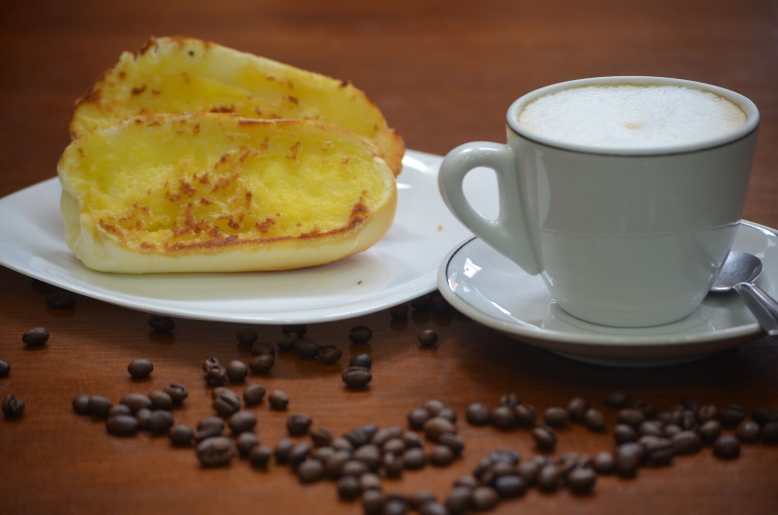 Nikon D5100 sample photo. Coffee with milk, bread photography