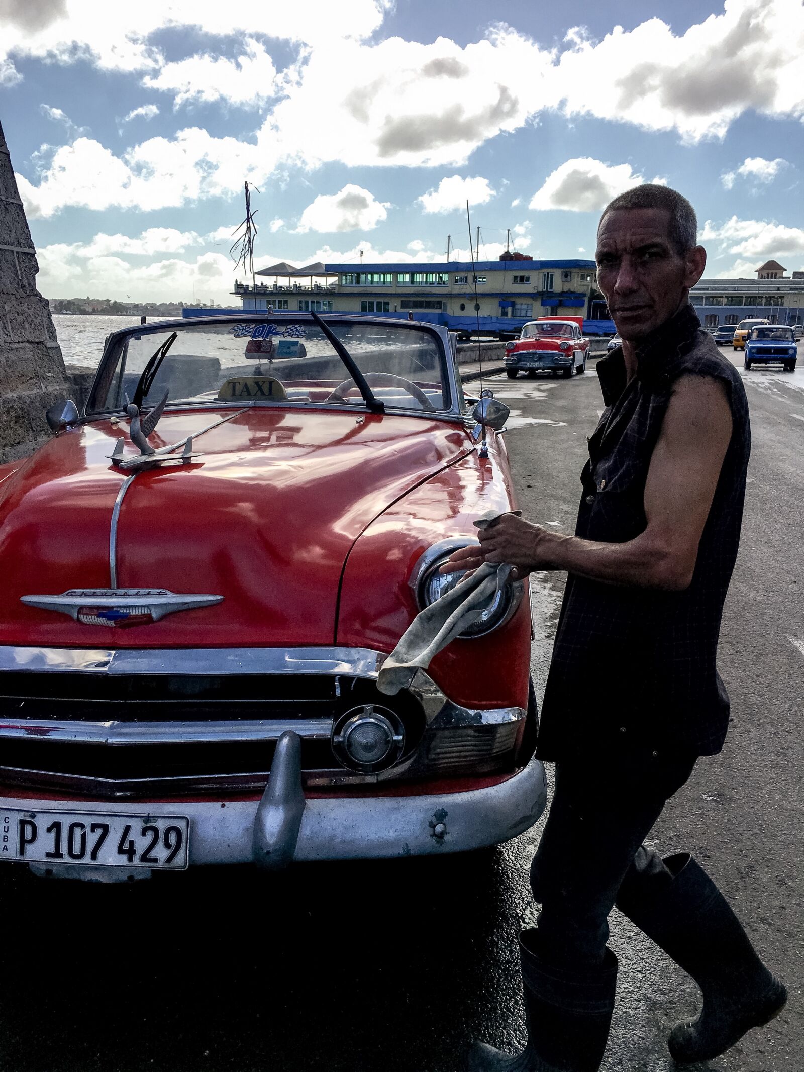 iPhone 6s back camera 4.15mm f/2.2 sample photo. Cuba, cars, havana photography