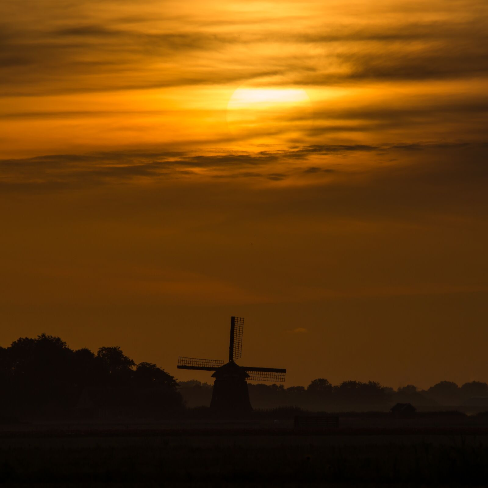 Tamron SP 150-600mm F5-6.3 Di VC USD sample photo. Sunrise, sun, morgenrot photography