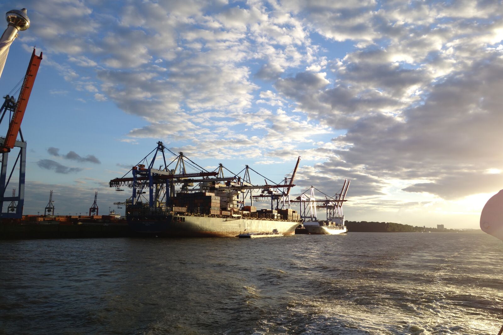 Sony Cyber-shot DSC-RX100 II sample photo. Ship, elbe, hamburg photography