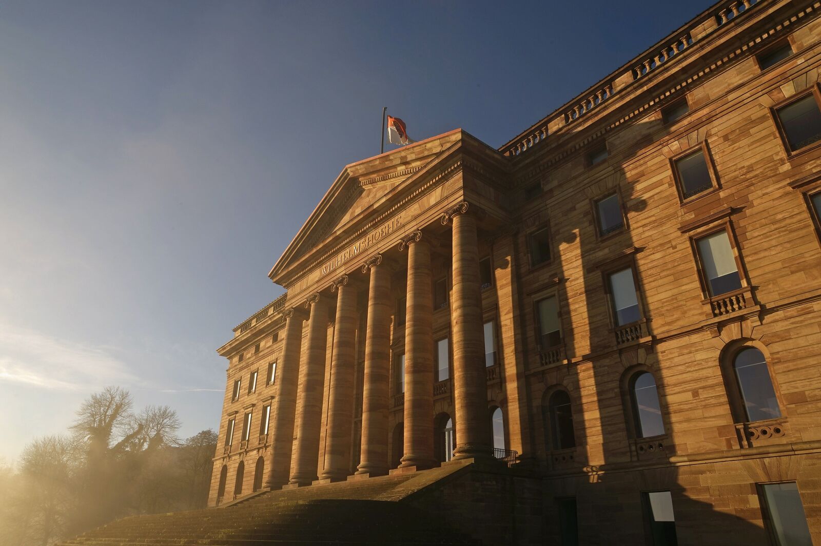Sony a7 + Sony FE 24-240mm F3.5-6.3 OSS sample photo. Castle, kassel wilhelmstr height photography