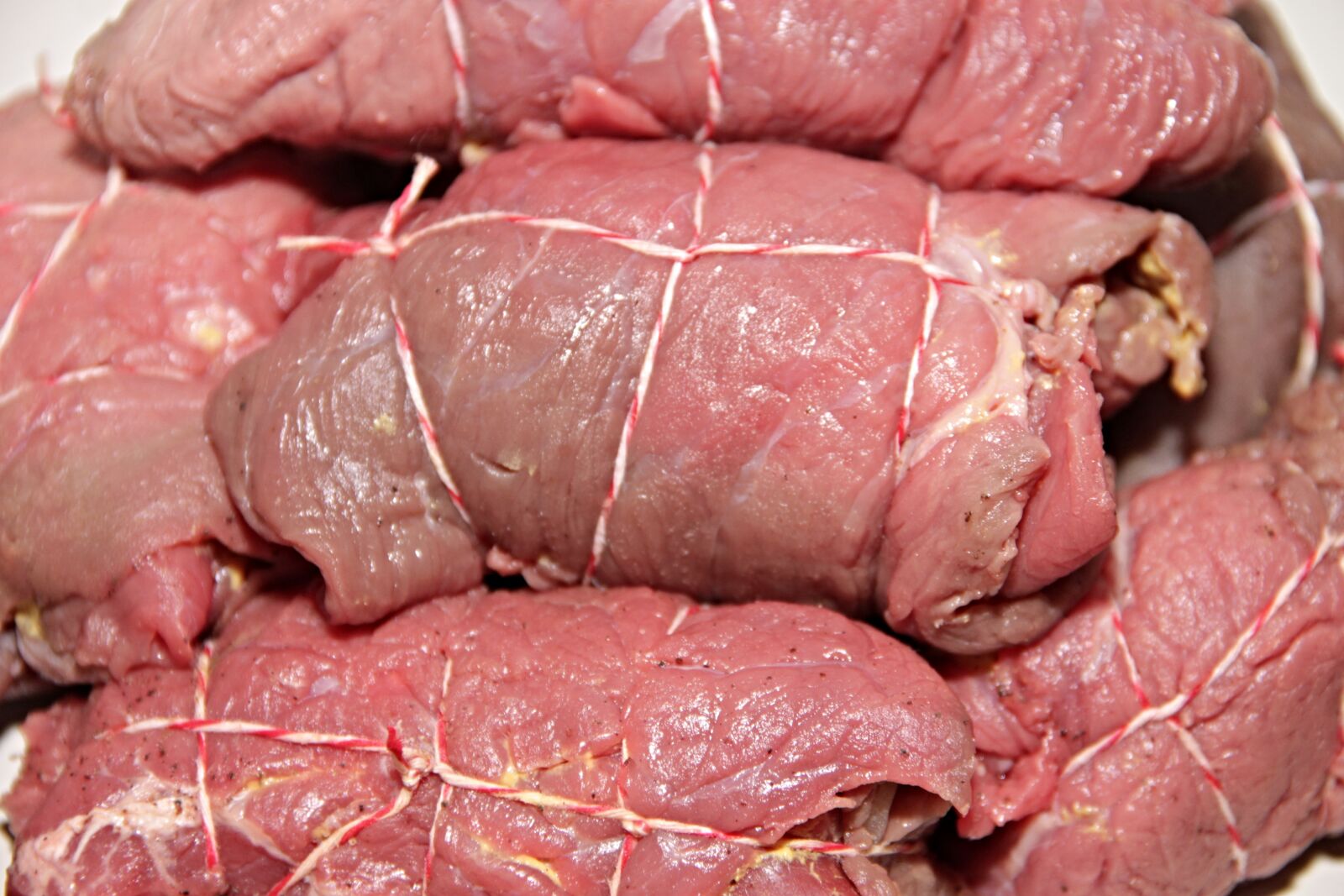 Canon EOS 1100D (EOS Rebel T3 / EOS Kiss X50) sample photo. Roulades, beef roulades, beef photography
