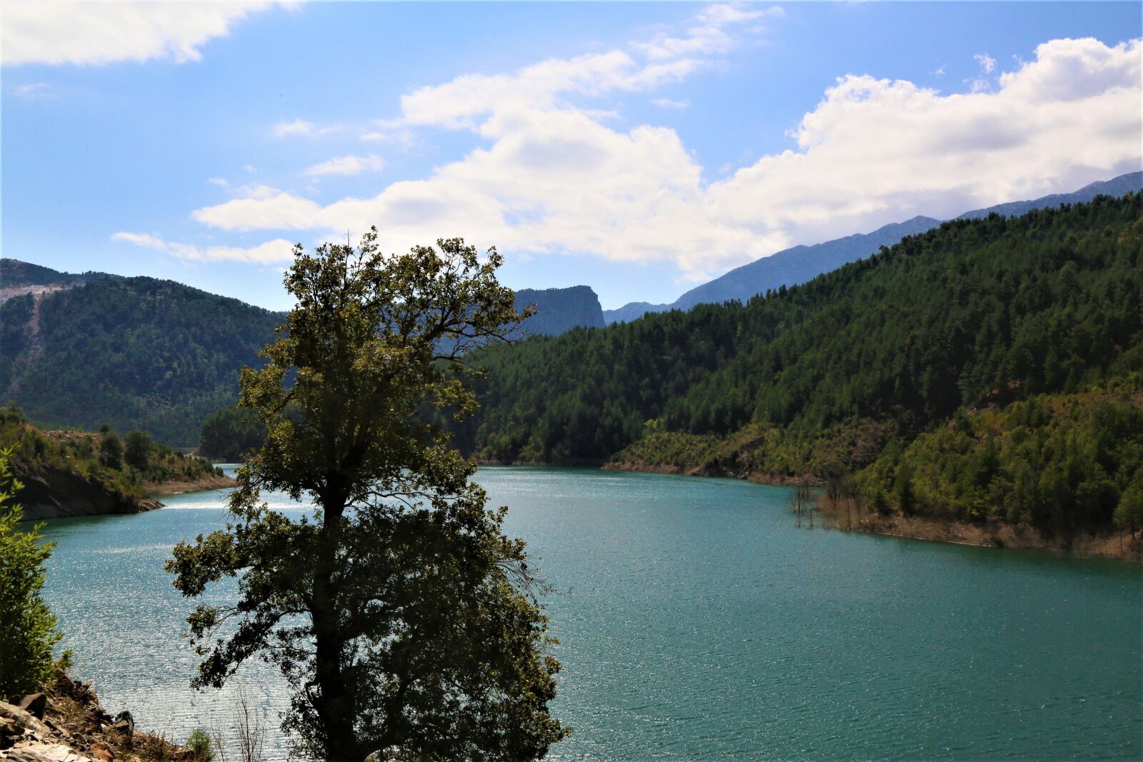 Canon EF 24-105mm F4L IS USM sample photo. Landscape, lake, dam photography