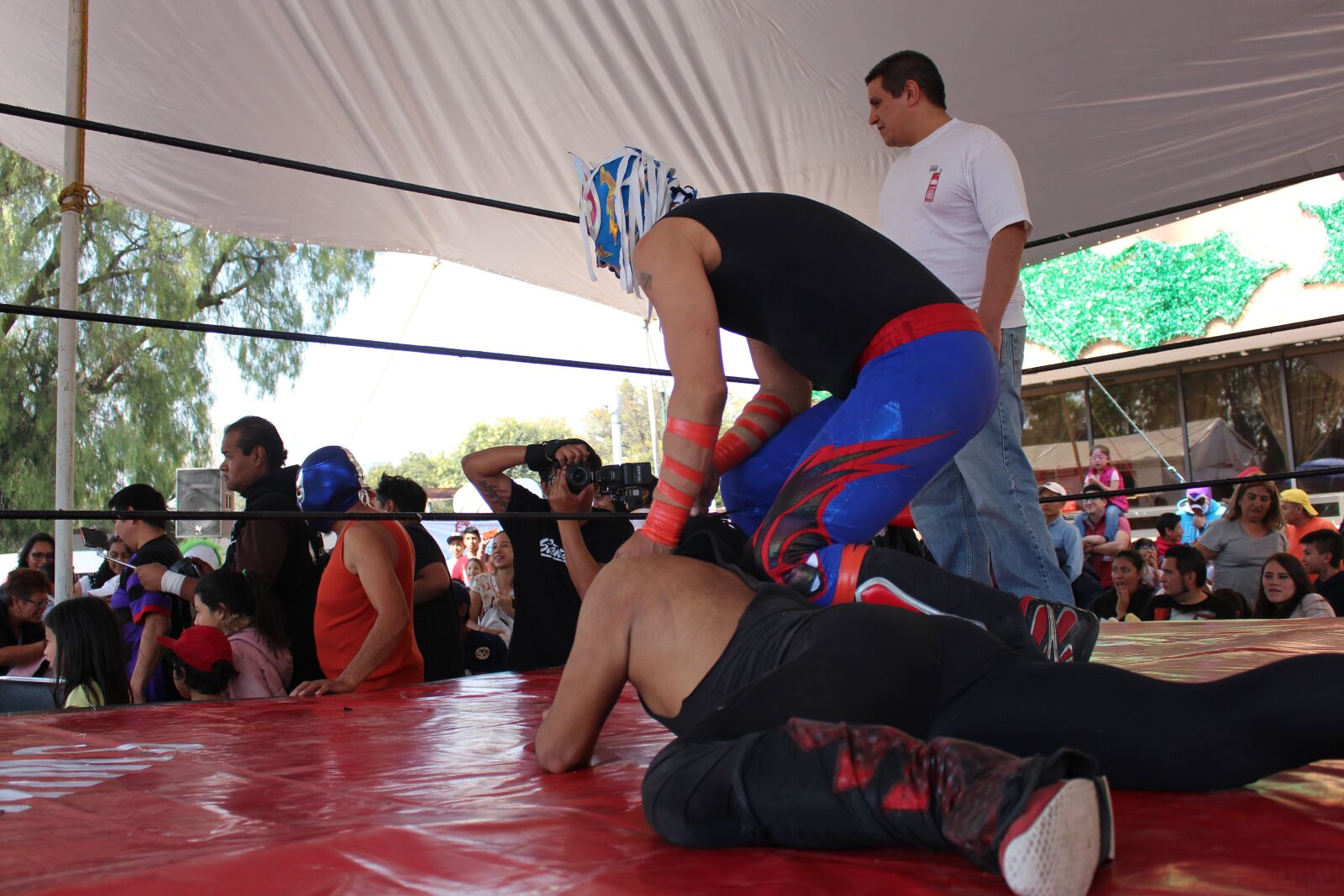 Canon EOS 700D (EOS Rebel T5i / EOS Kiss X7i) sample photo. Fighter, mask, cdmx photography