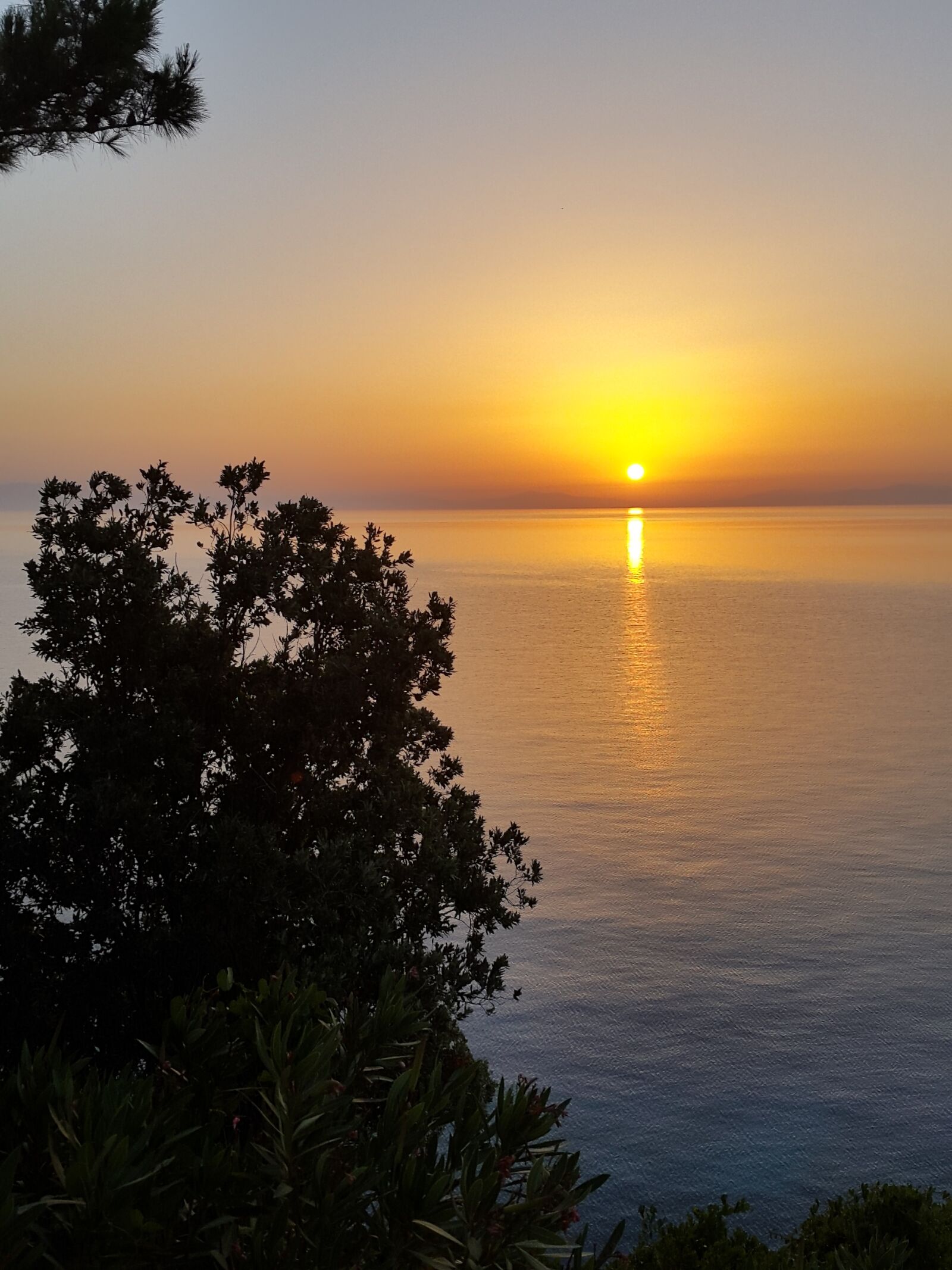 Samsung Galaxy Alpha sample photo. Sunset, light, sea photography