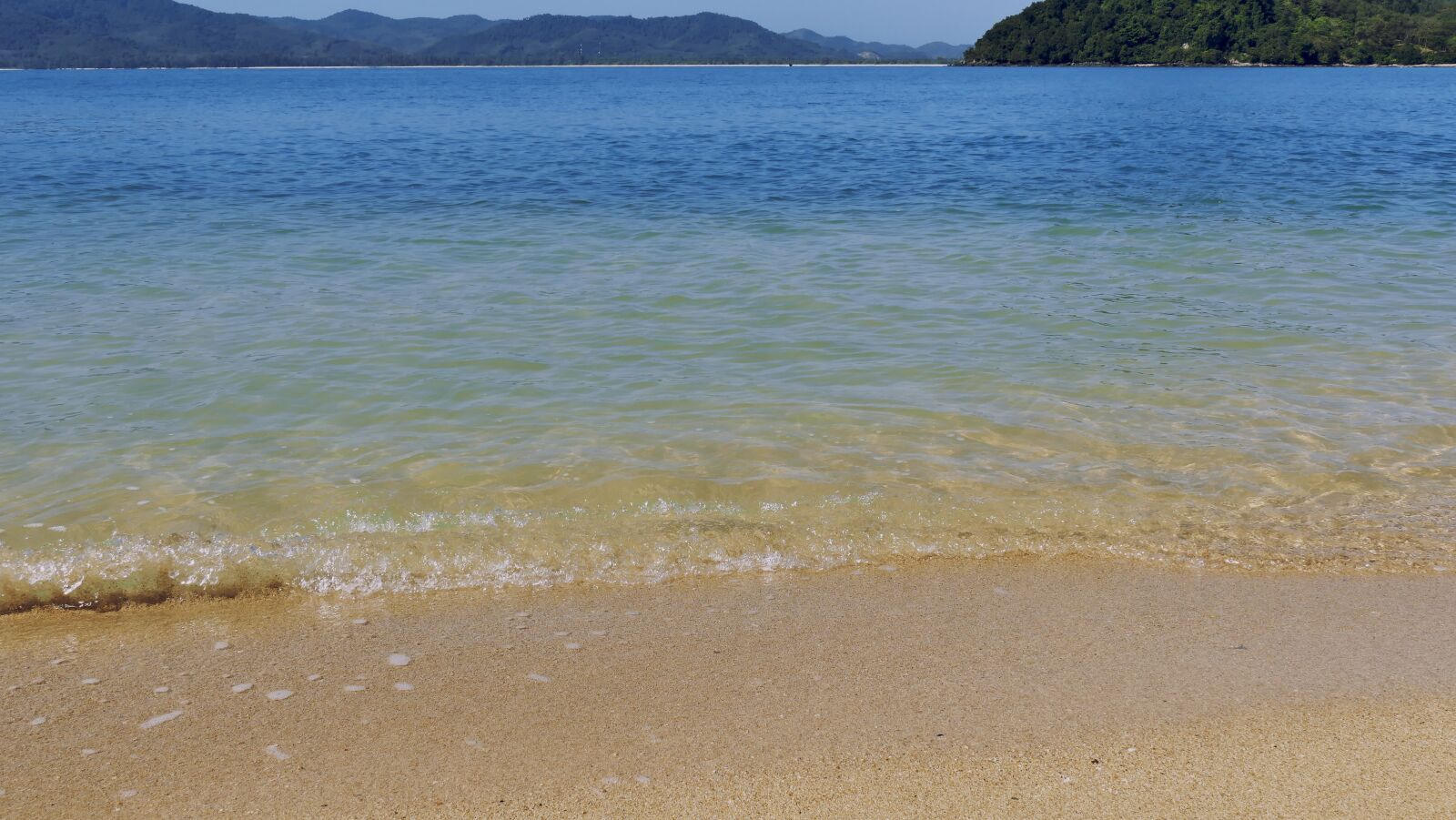 Panasonic Lumix DMC-FZ1000 sample photo. Thailand, island, boulders photography