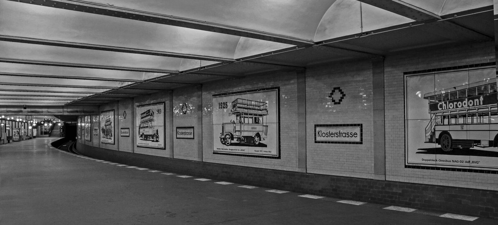 Nikon Coolpix P7000 sample photo. Berlin, monastery road, metro photography
