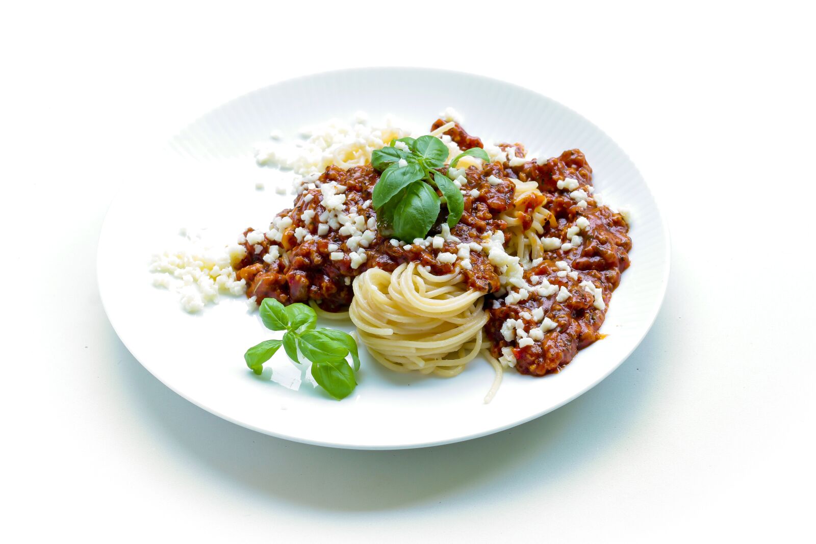 Canon EOS 70D + Canon EF 50mm F1.8 II sample photo. Pasta, basil, dinner photography