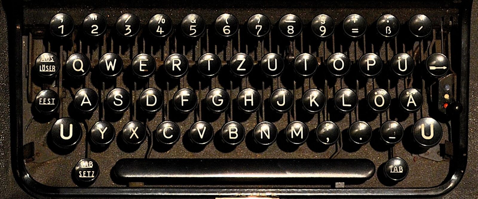 Nikon D5100 sample photo. Typewriter, keyboard, letters photography