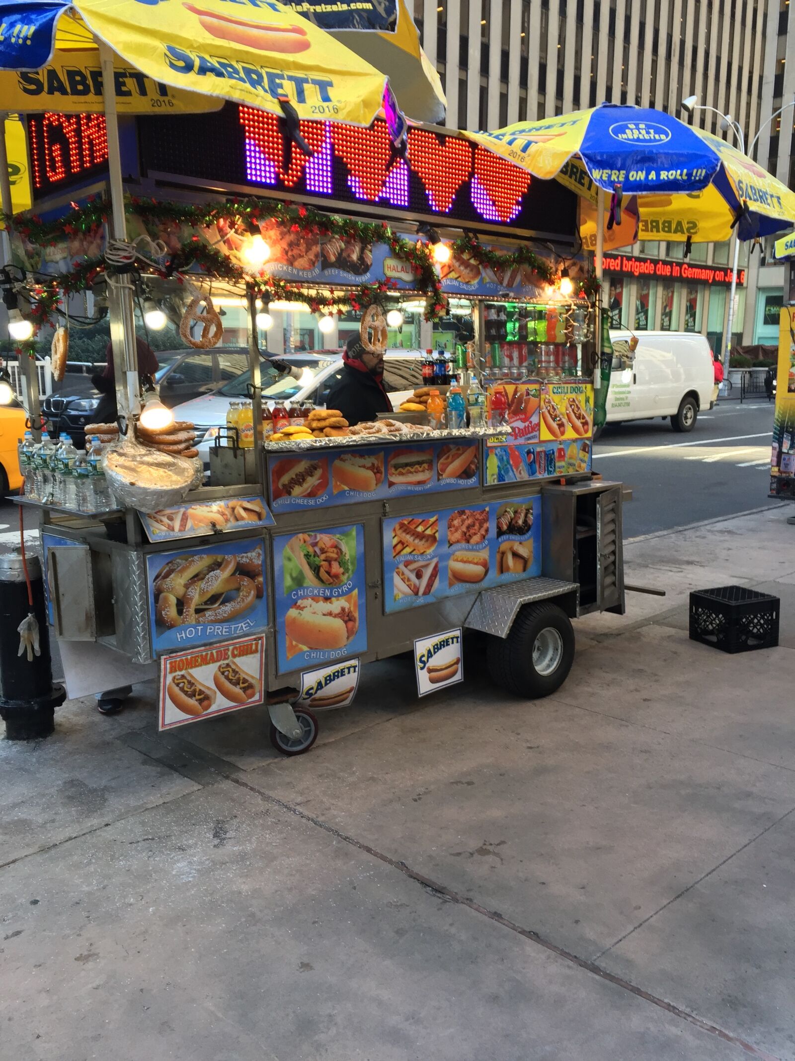iPhone 6 Plus back camera 4.15mm f/2.2 sample photo. Food, cart, hot, dog photography