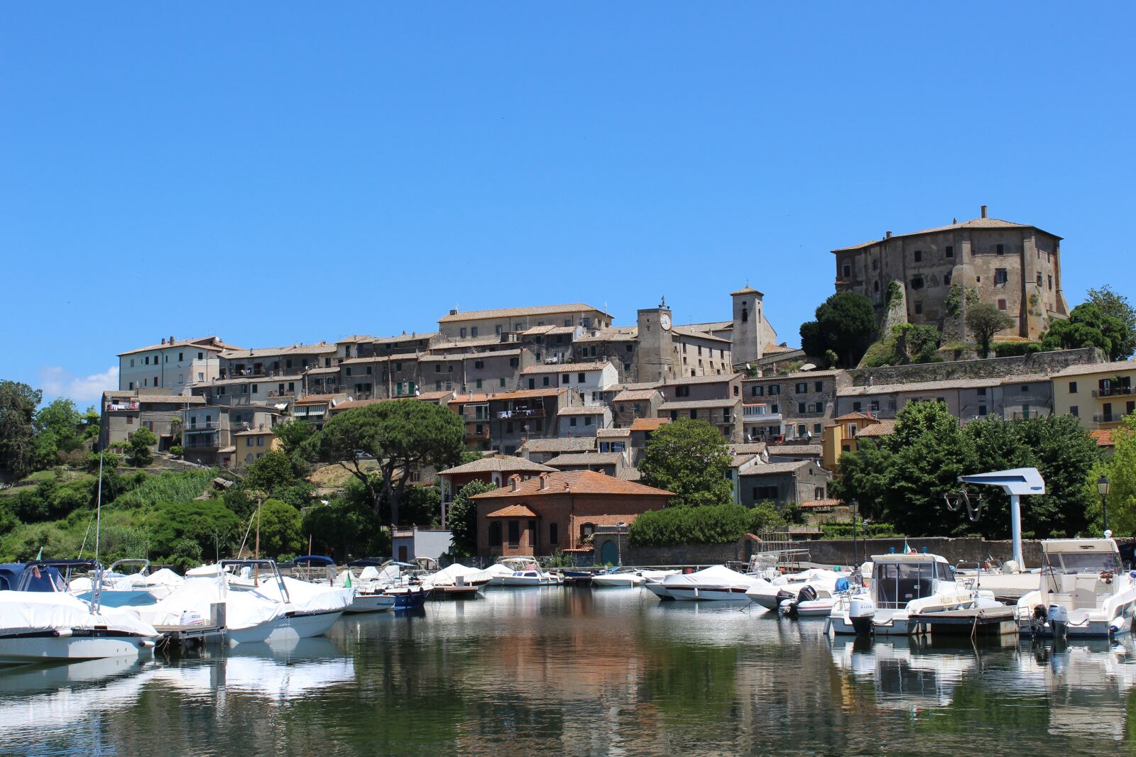 Canon EOS 1200D (EOS Rebel T5 / EOS Kiss X70 / EOS Hi) sample photo. Lazio, lake, of photography