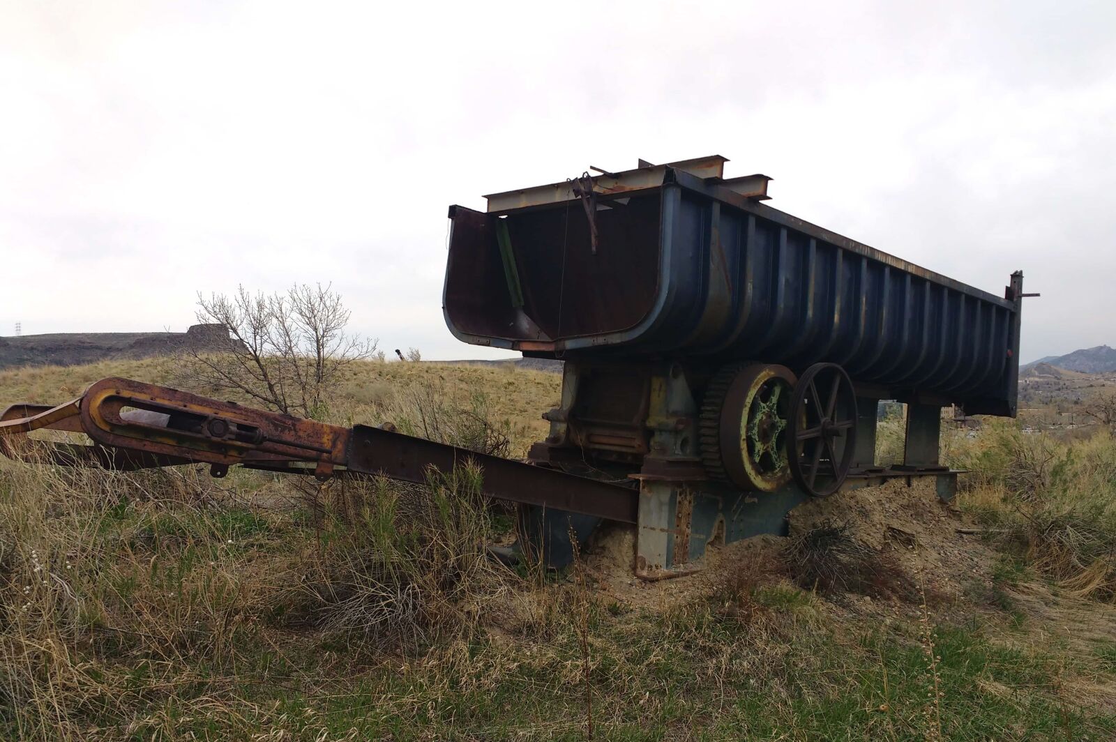 Motorola MotoG3 sample photo. Machine, locomotive, abandoned, vehicle photography