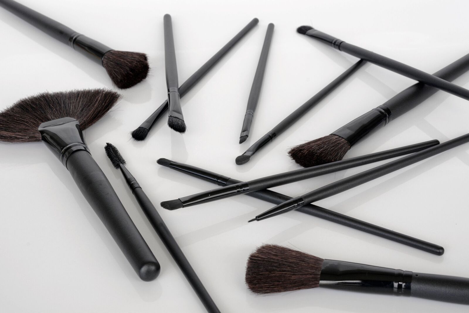 Nikon D7100 sample photo. Brush, make up, cosmetics photography