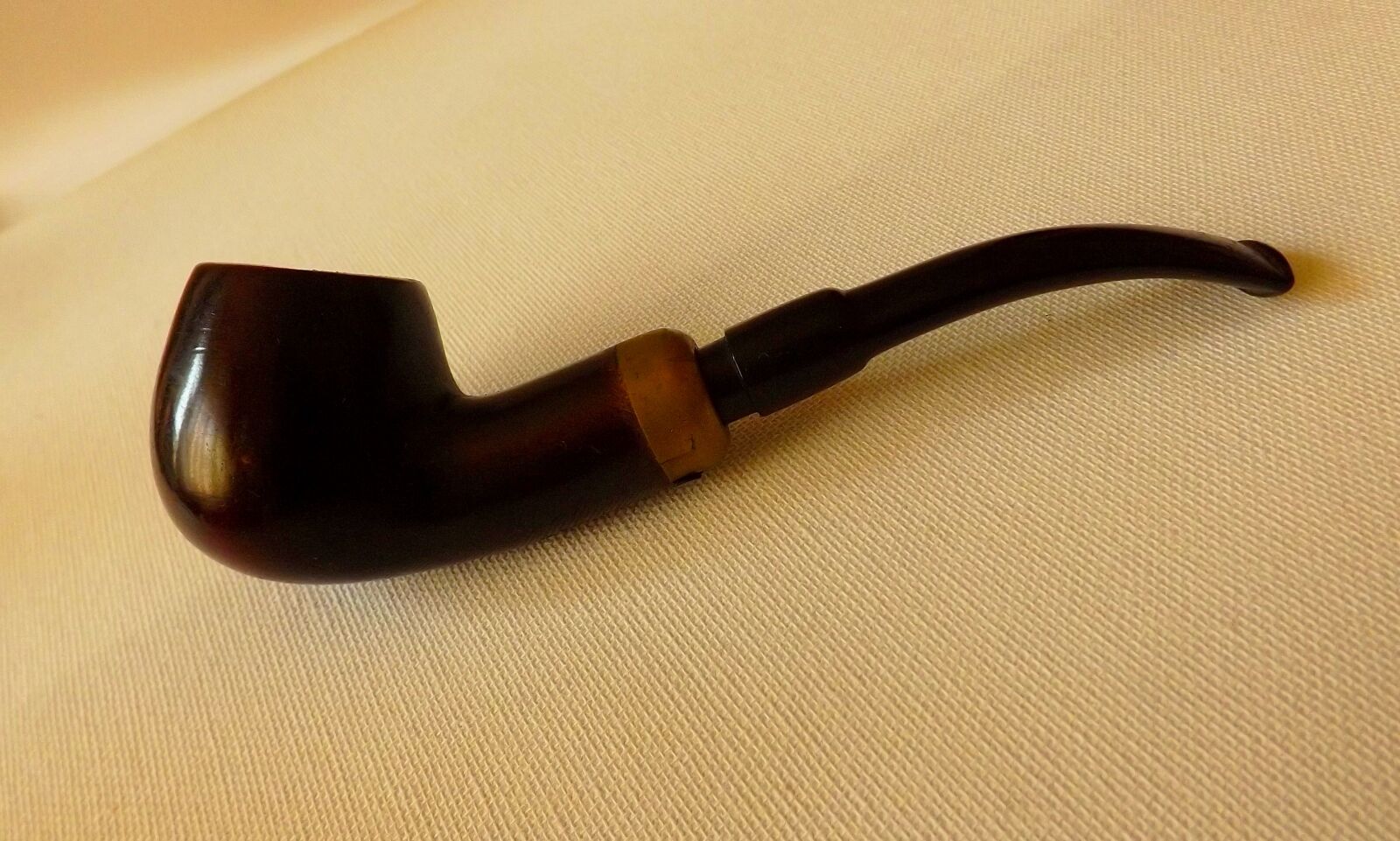 Fujifilm FinePix S4200 sample photo. Pipe, brown, canvas photography
