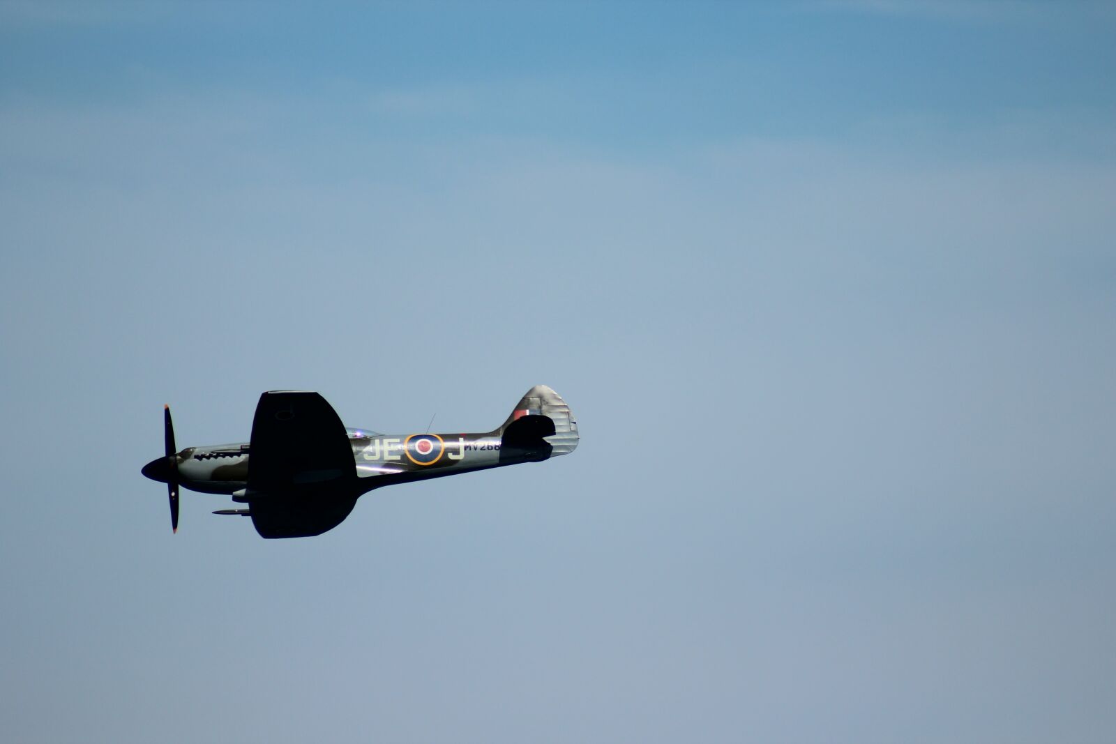 Canon EF 75-300mm f/4-5.6 USM sample photo. Spitfire, battle of britain photography