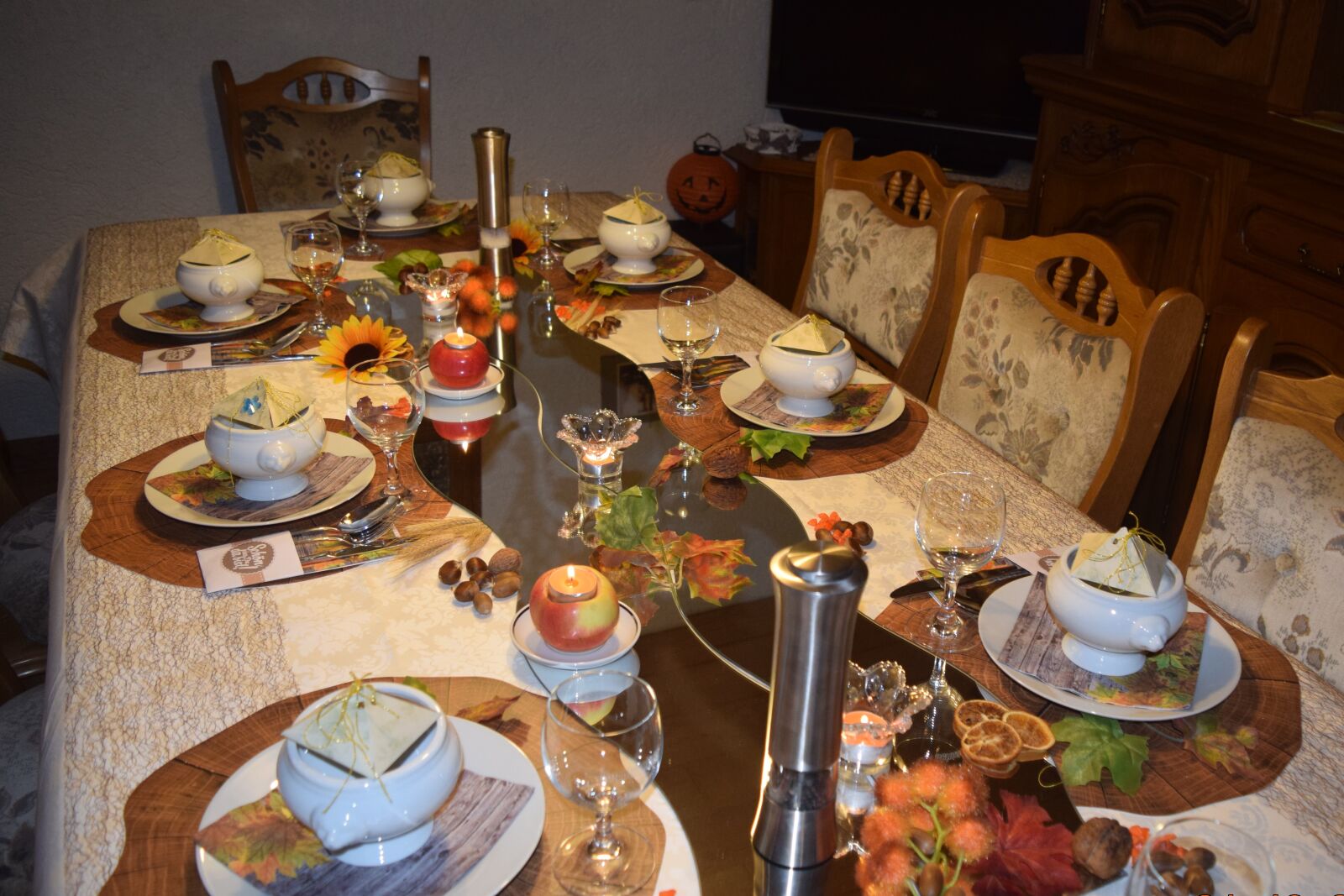 Nikon D5300 sample photo. Table, tableware, cutlery photography
