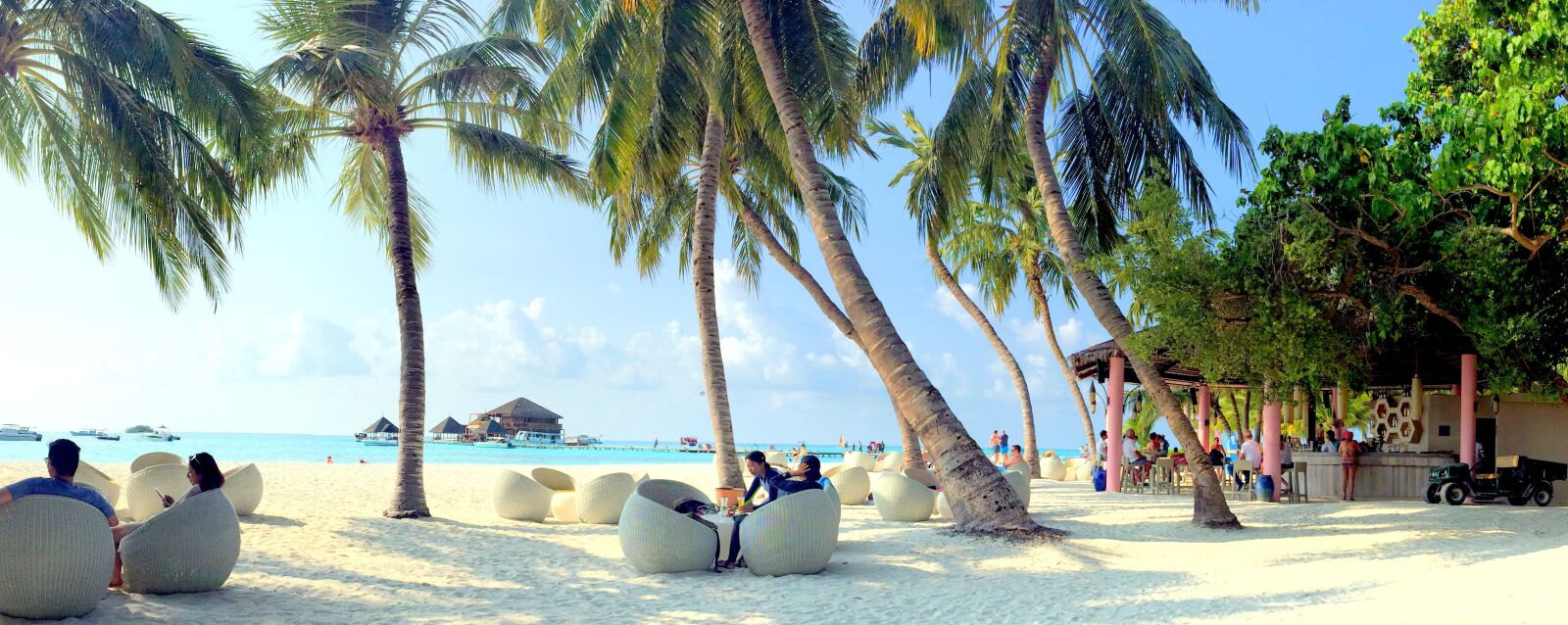 iPhone 6 back camera 4.15mm f/2.2 sample photo. Maldives, beach, sand photography