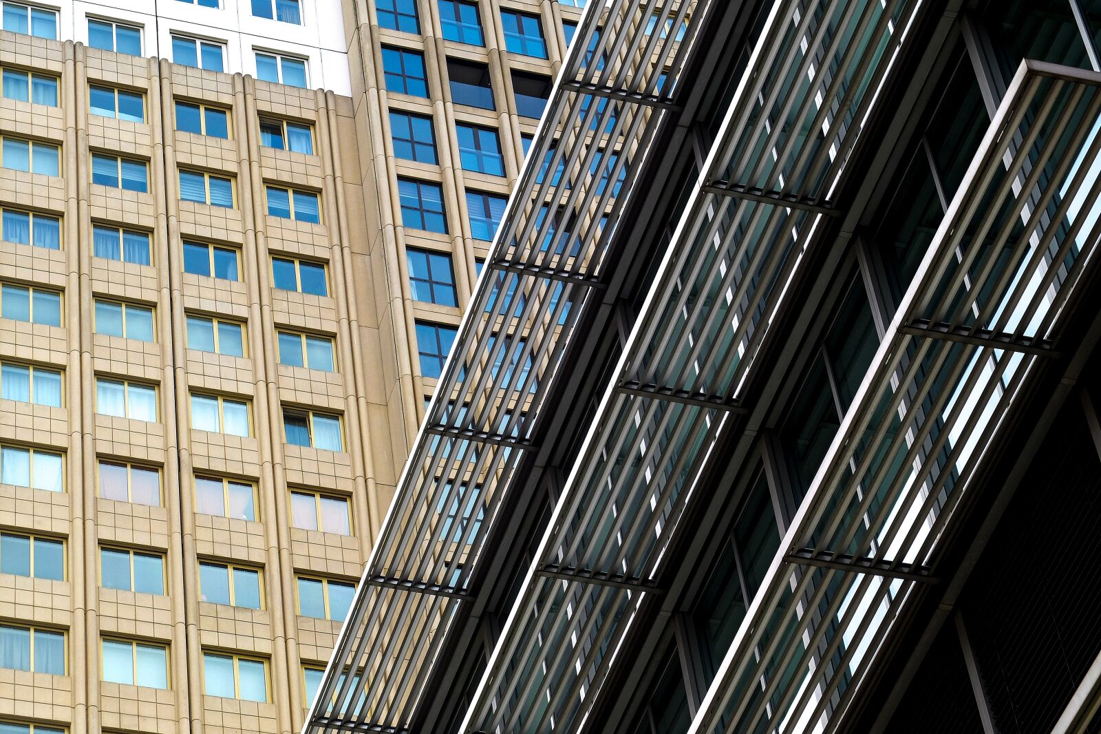 Fujifilm X30 sample photo. Building, tower, reflection photography