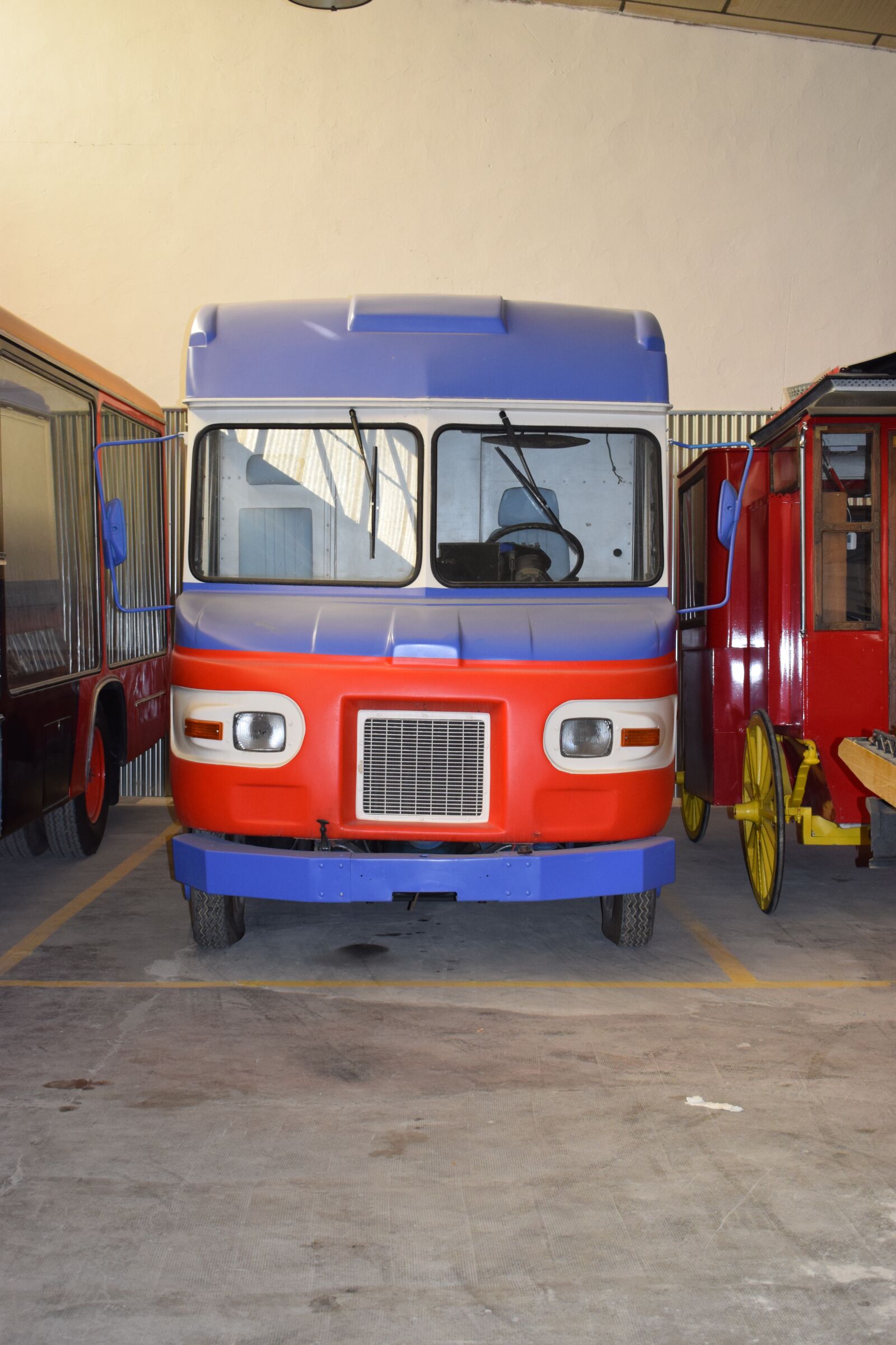 Nikon D5300 sample photo. Food truck, vehicle, classic photography