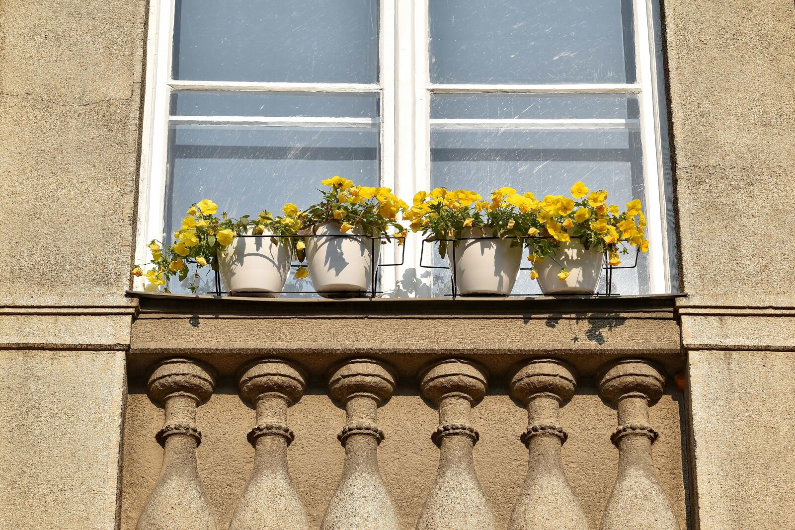 Nikon D5500 sample photo. Balcony, concrete, decoration, facade photography