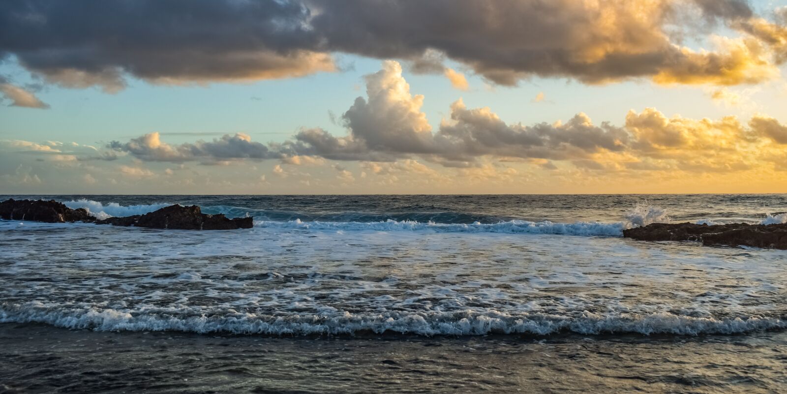 Nikon D3300 sample photo. Rocky coast, sea, waves photography