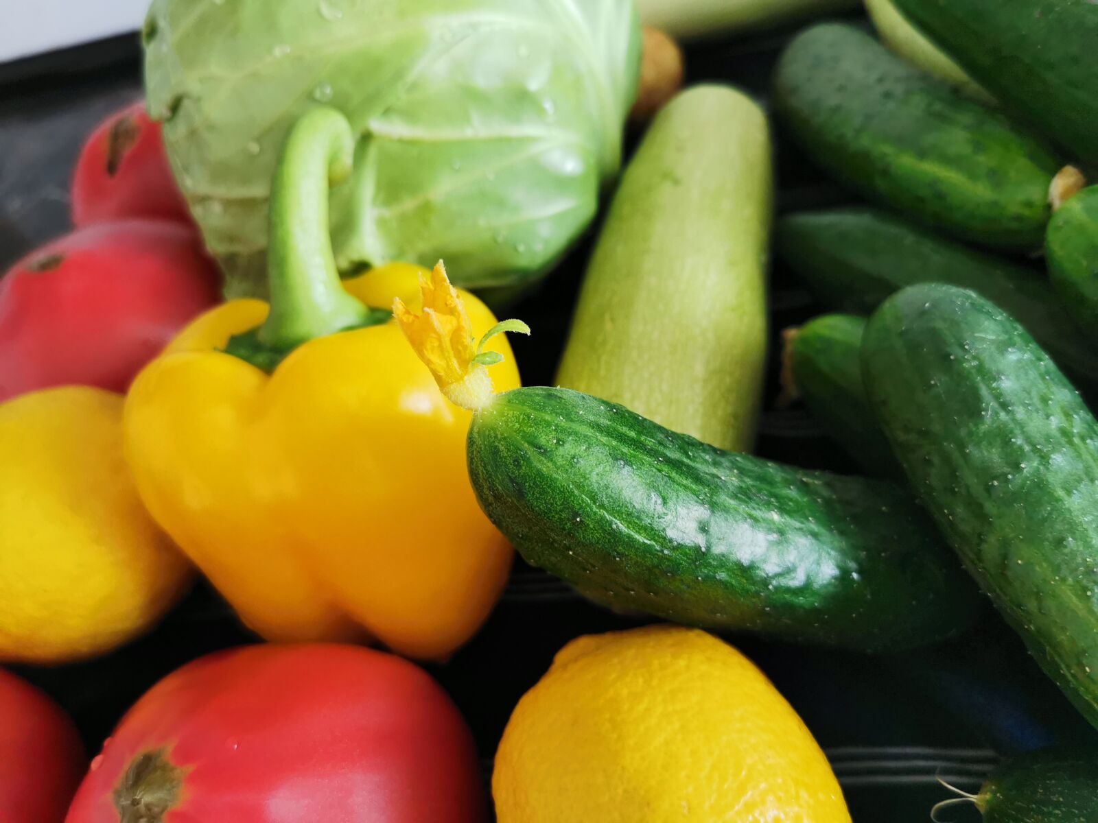 HUAWEI P30 Pro sample photo. Vegetables, cucumbers, tomatoes photography