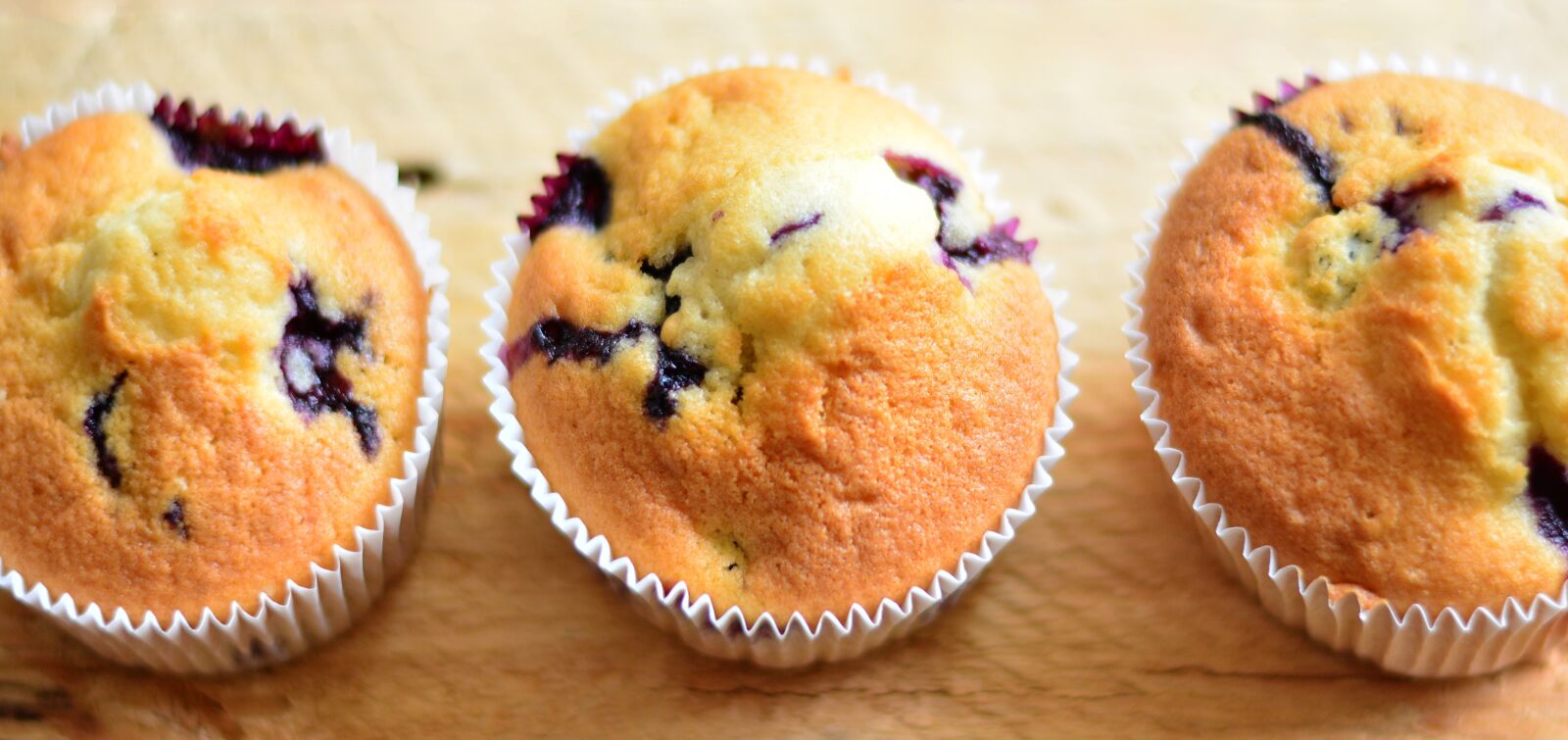 Nikon D5200 sample photo. Muffins, blueberry muffins, cake photography