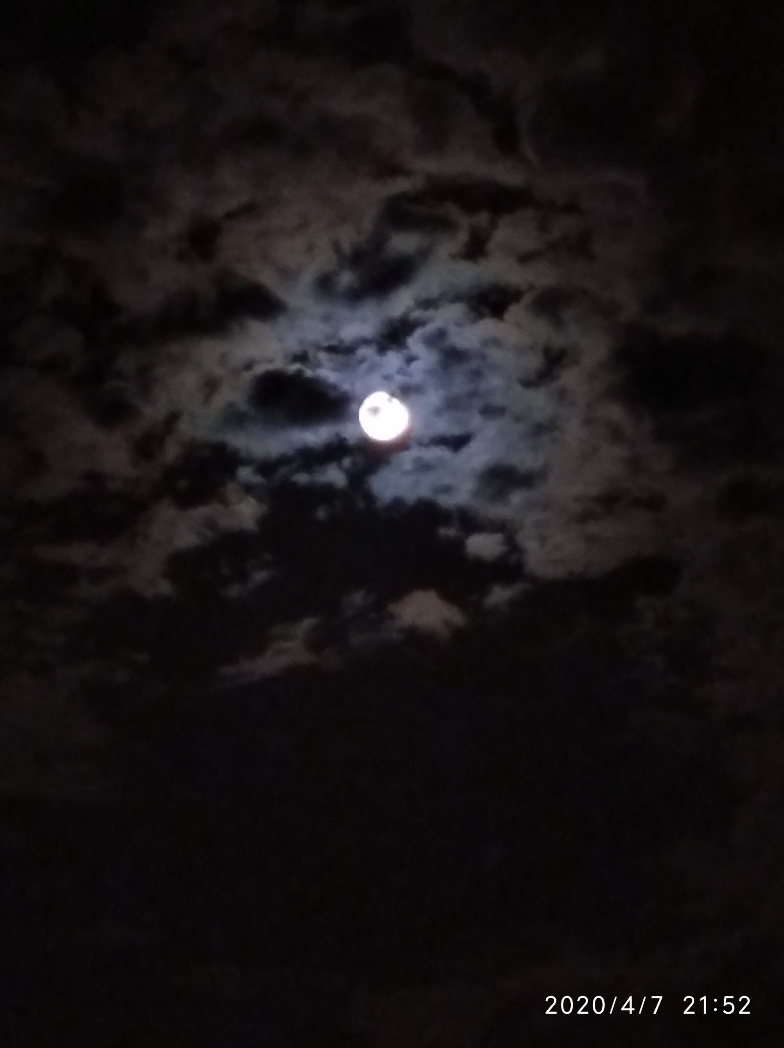Xiaomi Redmi 8 sample photo. Luna, blanca, cielo photography