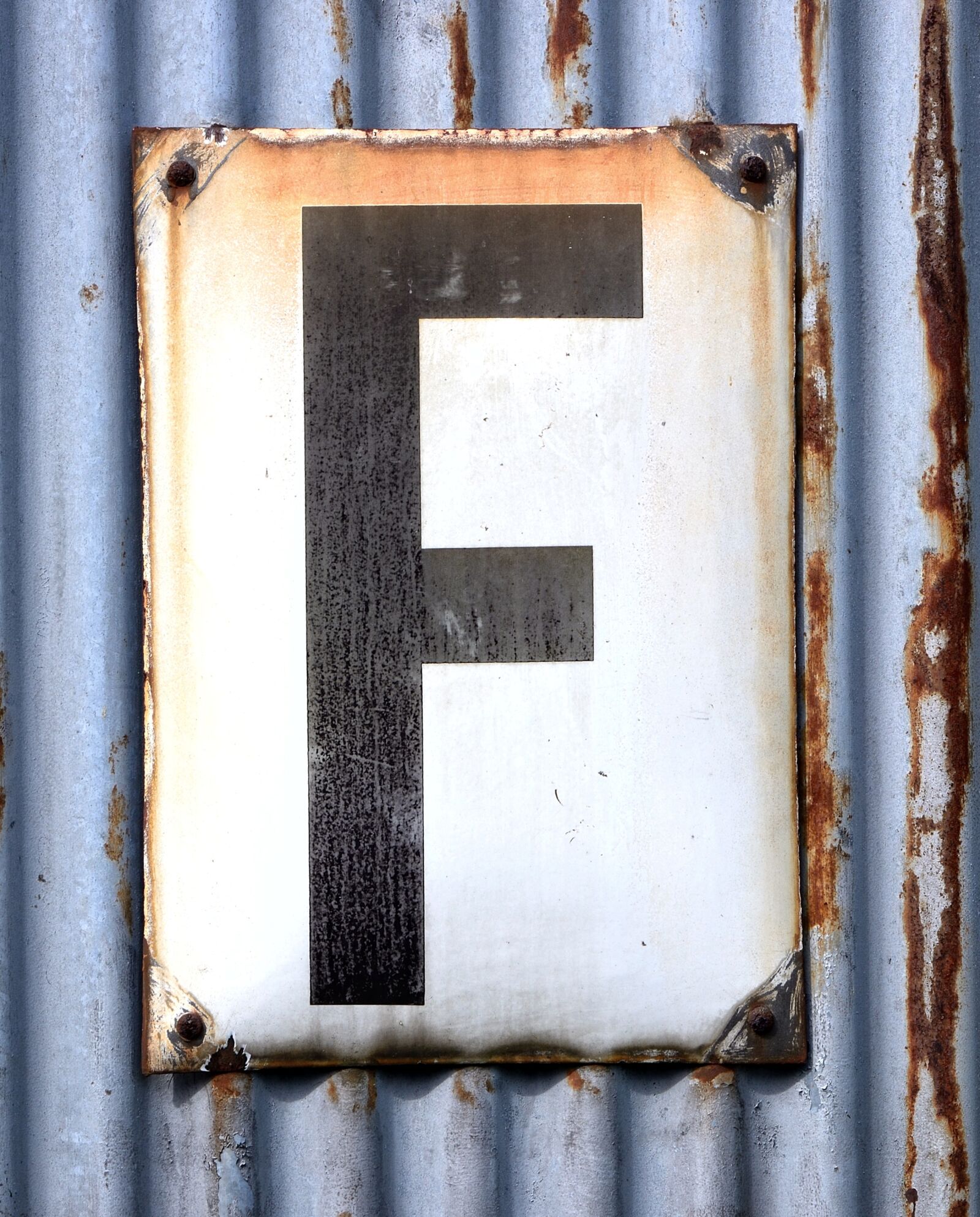 Nikon D7100 sample photo. Streckenfernsprecher, telephone, phone photography