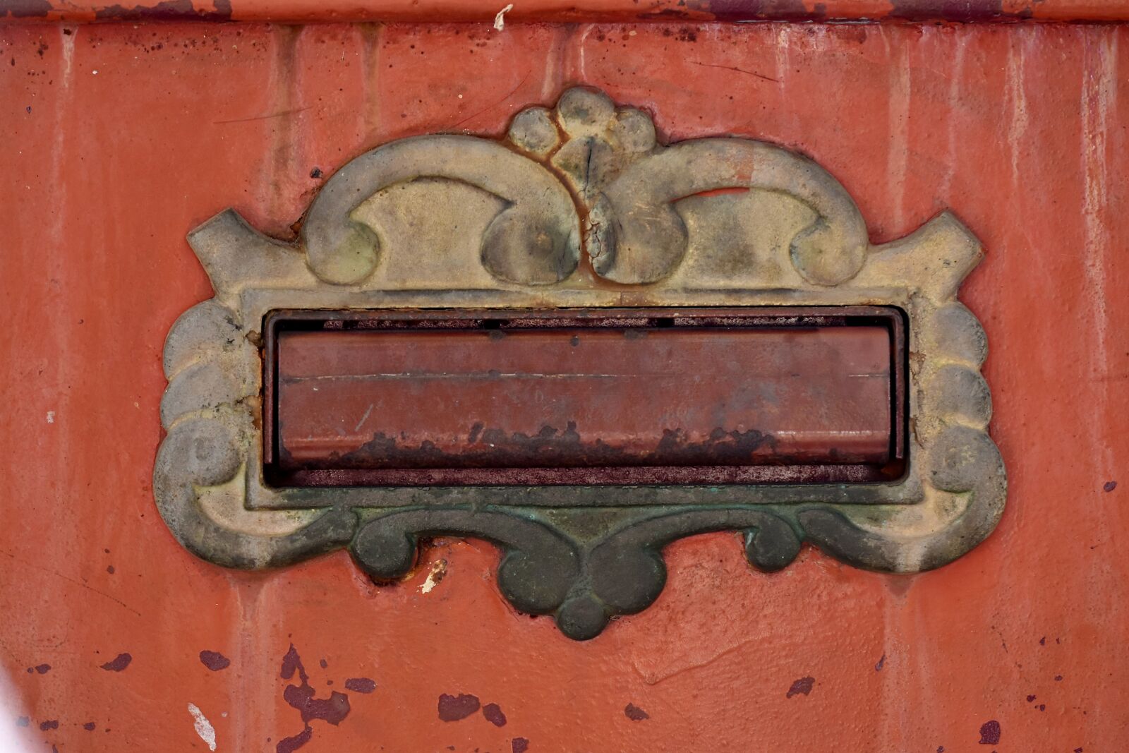 Nikon D5500 sample photo. Grunge, mail slot, mailbox photography