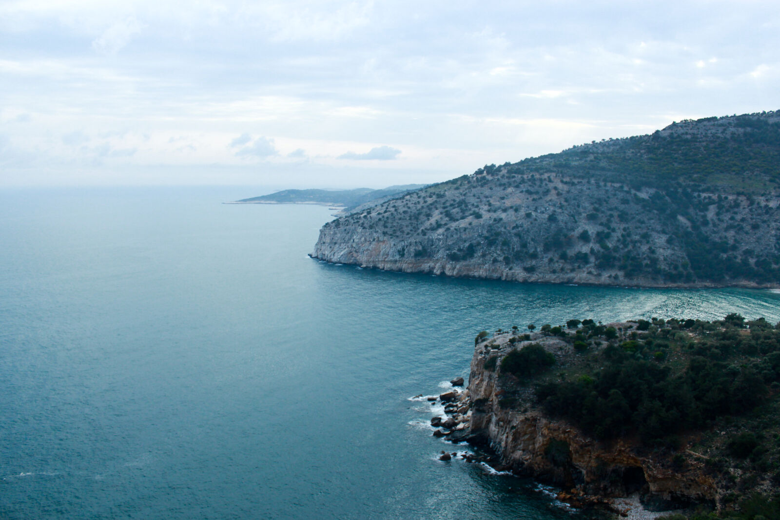 Canon EOS 600D (Rebel EOS T3i / EOS Kiss X5) sample photo. Aerial, photo, of, mountain photography