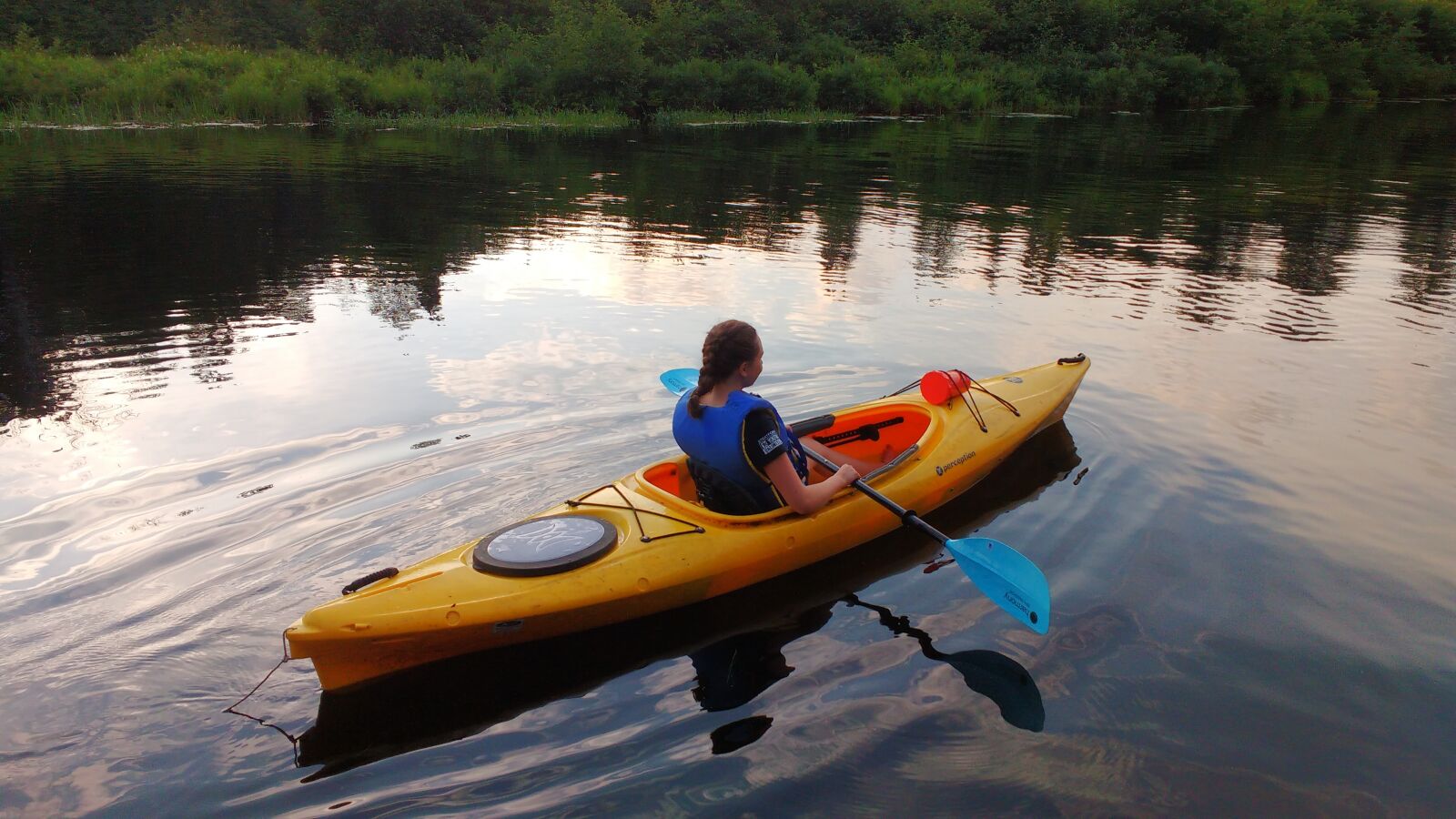 Motorola MotoG3 sample photo. Kayak, girl, lake photography