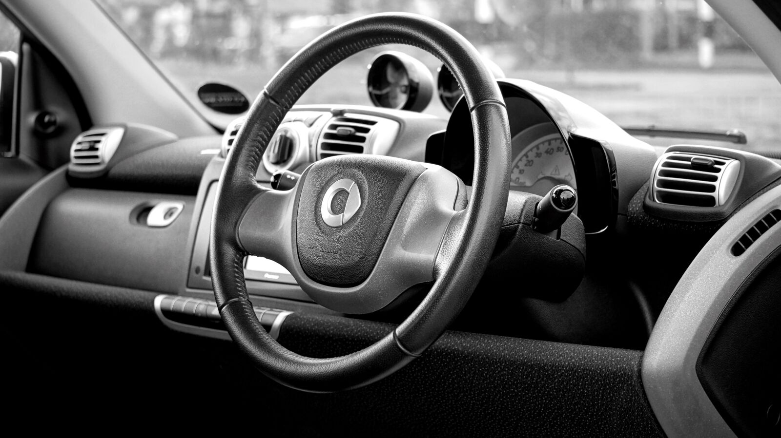 Sony Alpha NEX-5N + Sony E 55-210mm F4.5-6.3 OSS sample photo. Car, auto, vehicle photography