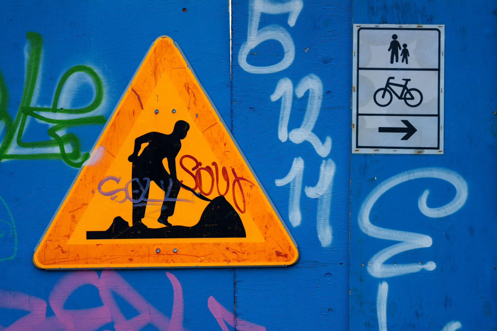 Sony FE 85mm F1.4 GM II sample photo. Construction yard wall photography