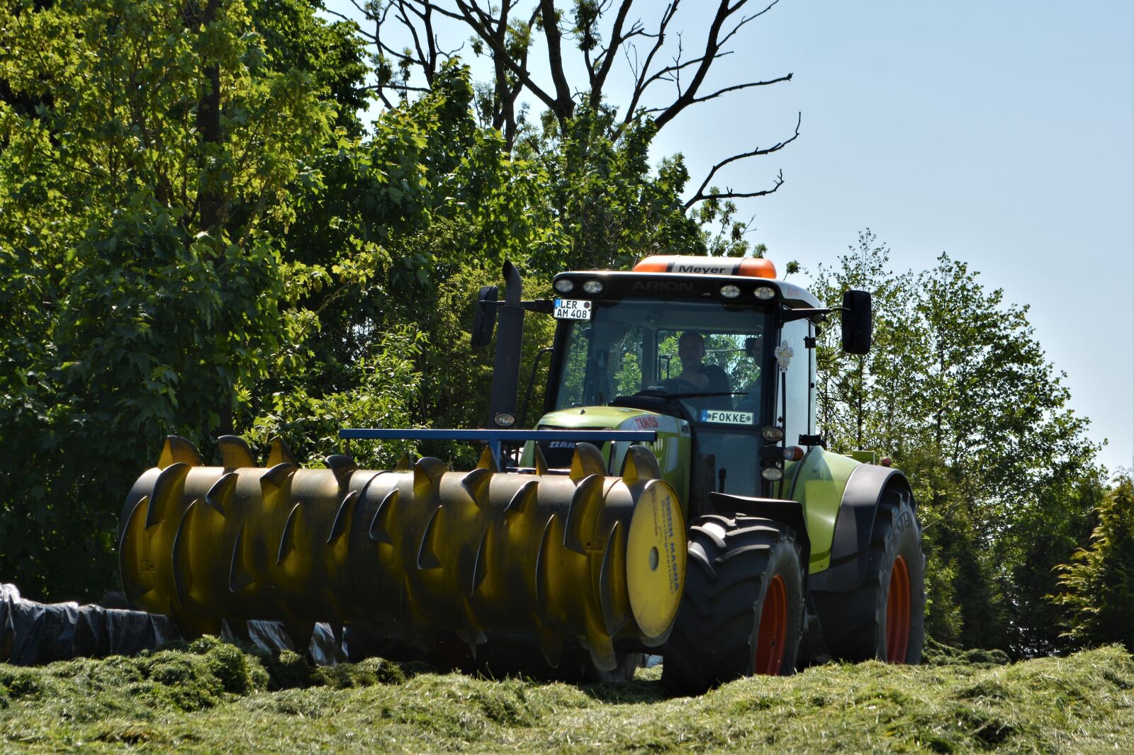 Nikon D5200 sample photo. Claas, silo, agriculture photography