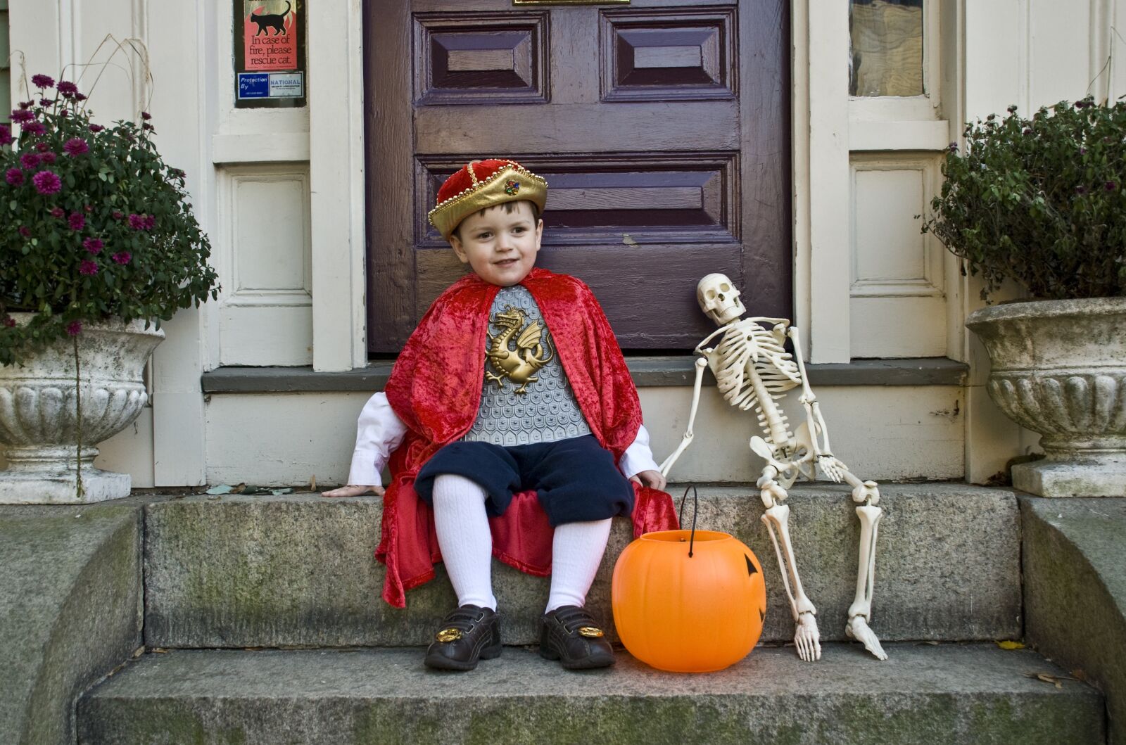 Nikon D80 sample photo. Halloween, fall, costume photography
