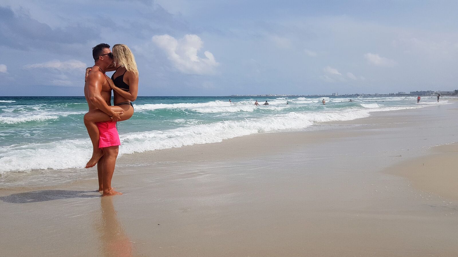 Samsung Galaxy S7 sample photo. Beach, romance, love photography