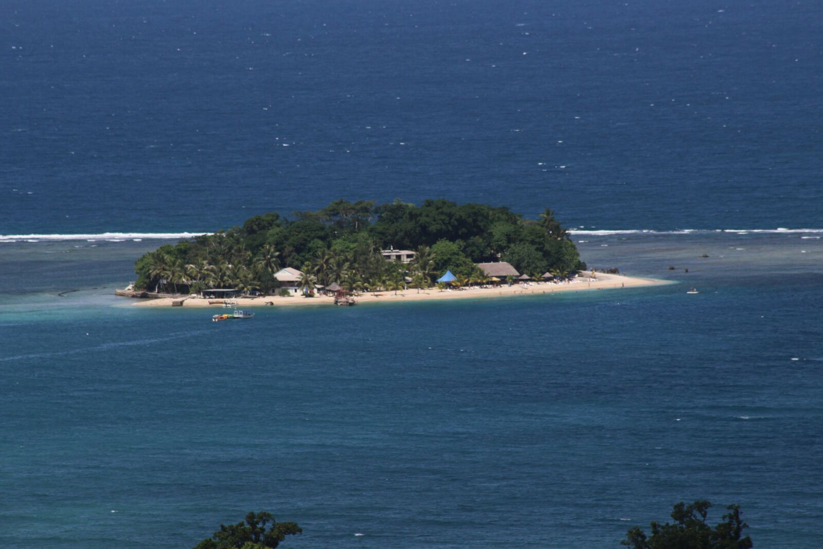 Canon EOS 100D (EOS Rebel SL1 / EOS Kiss X7) sample photo. Island, south sea, sea photography