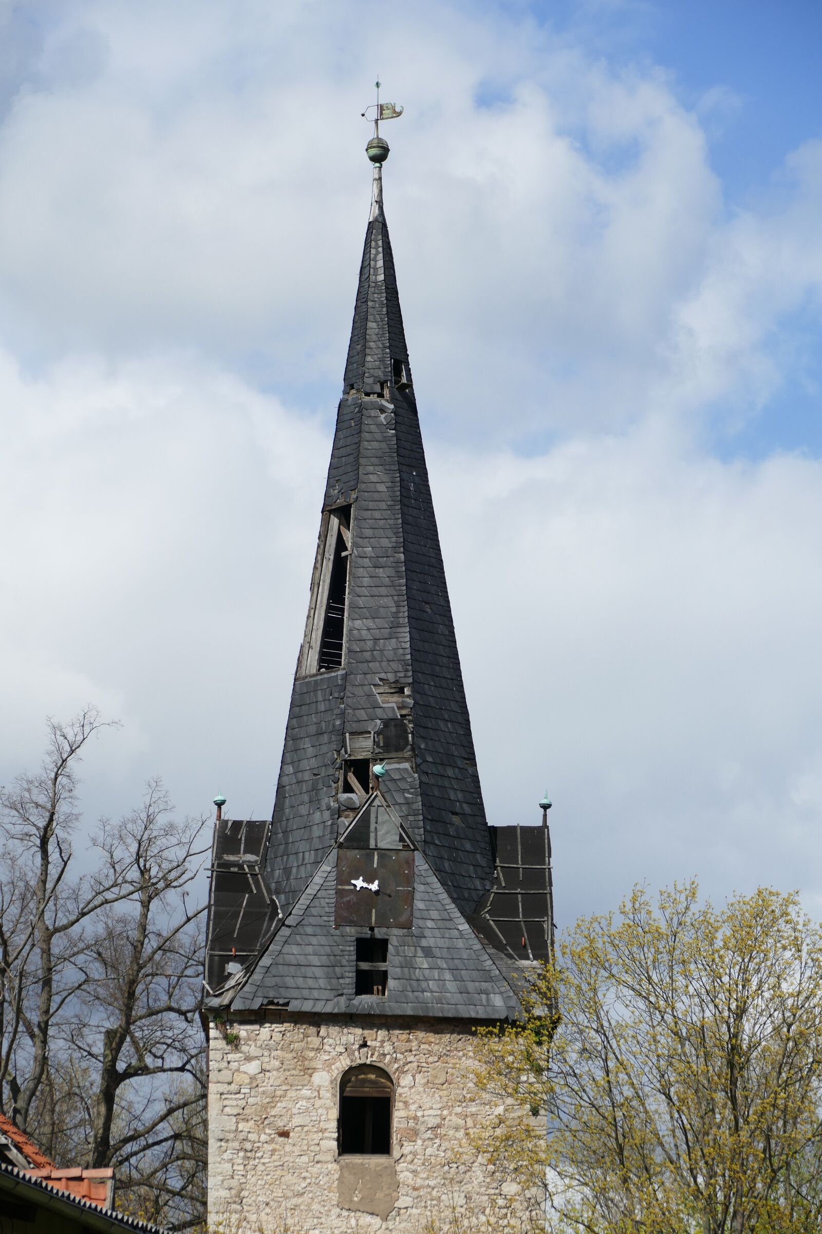 Panasonic Lumix DMC-FZ1000 sample photo. Ruin, steeple, abandoned photography