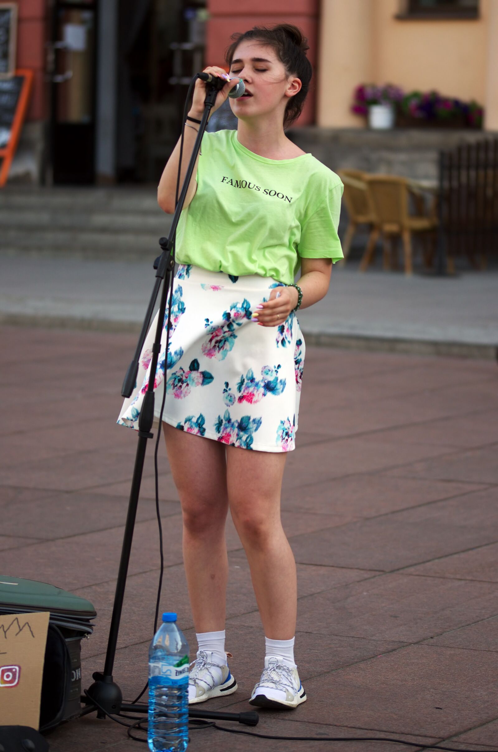 Nikon D5100 sample photo. Girl, young, singing photography