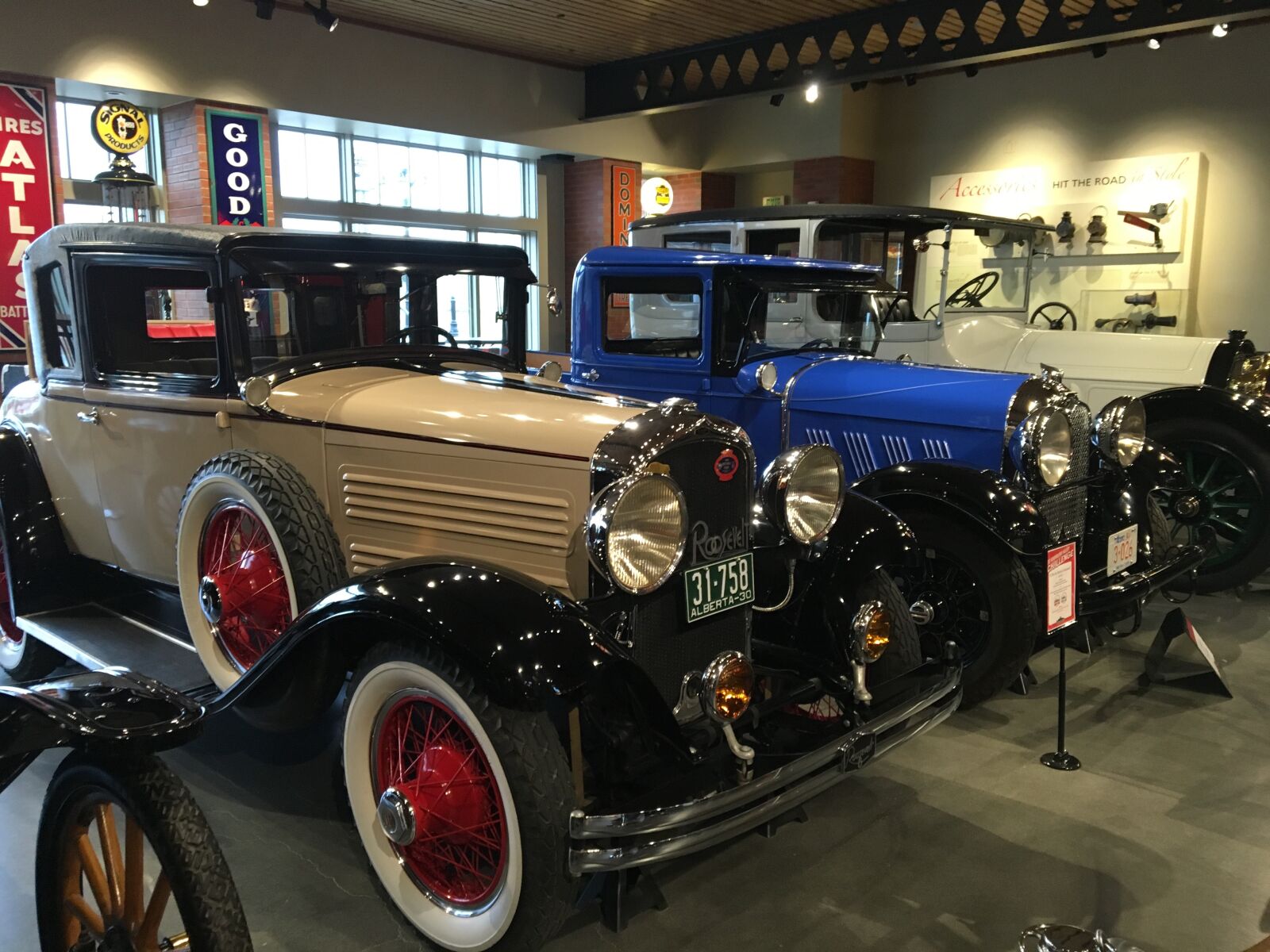 Apple iPhone 6s sample photo. Assorted, vintage, cars, in photography