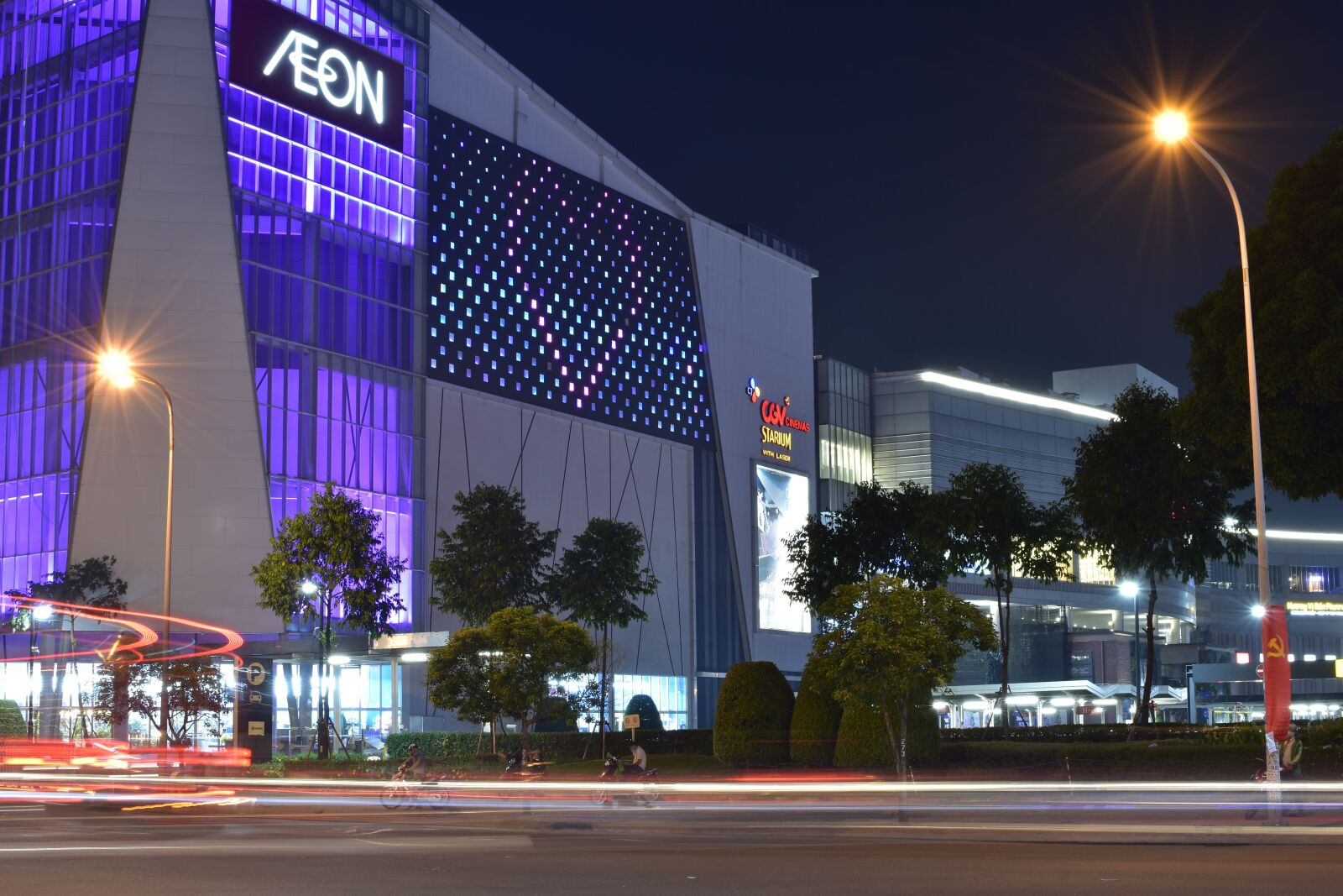 Nikon D3400 sample photo. Average aeon, exposure, night photography